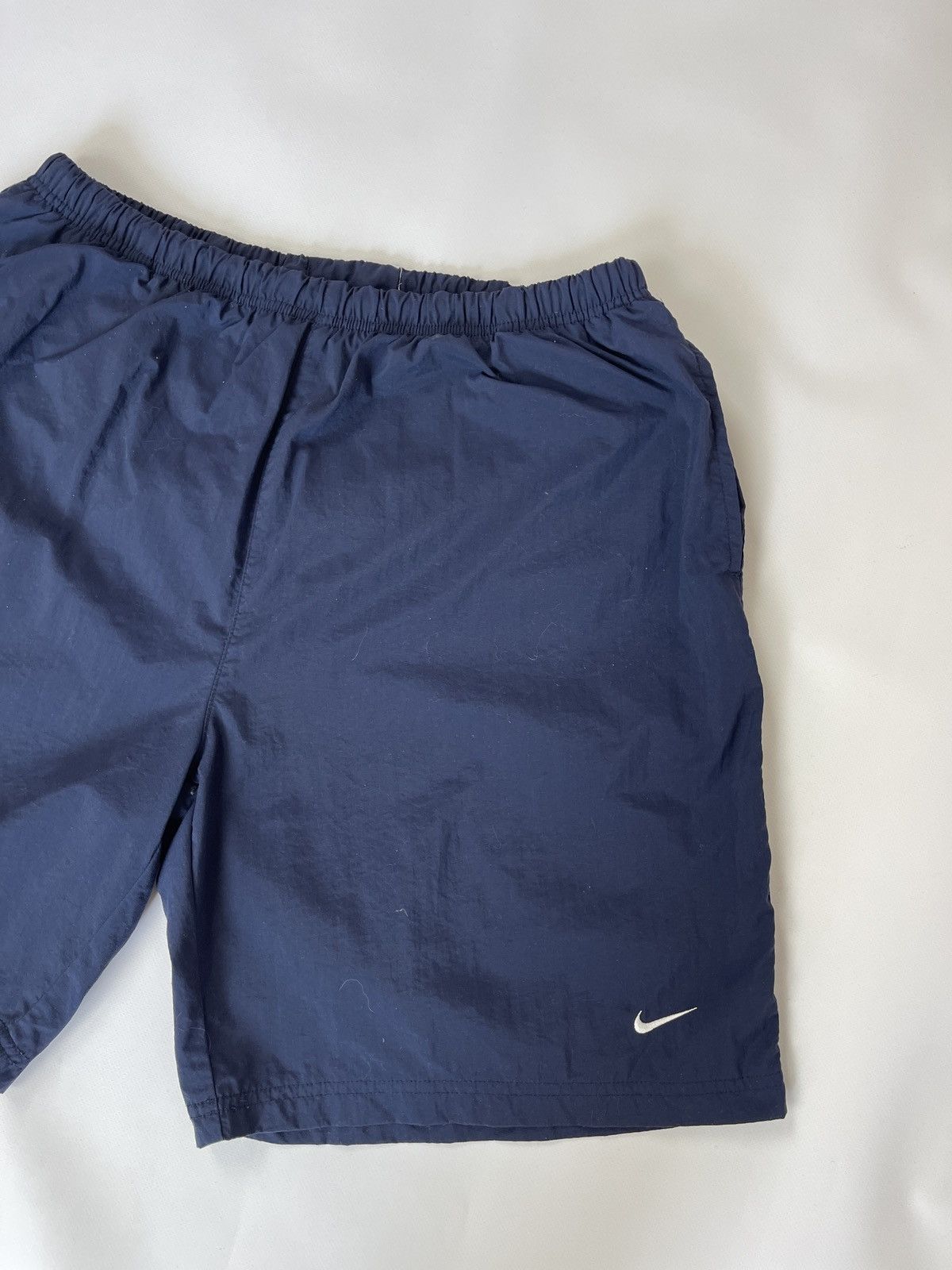 Nike Nike vintage y2k blue nylon shorts swoosh logo Size US 36 / EU 52 - 5 Thumbnail