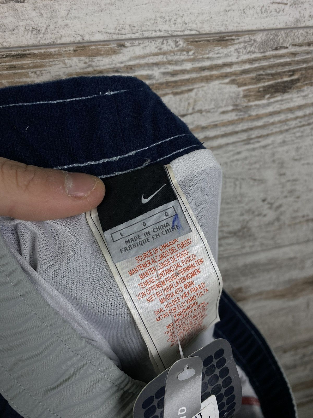 Nike × Vintage Mens Vintage Nike Cargo shorts streetwear y2k rare acg drill Size US 34 / EU 50 - 9 Thumbnail