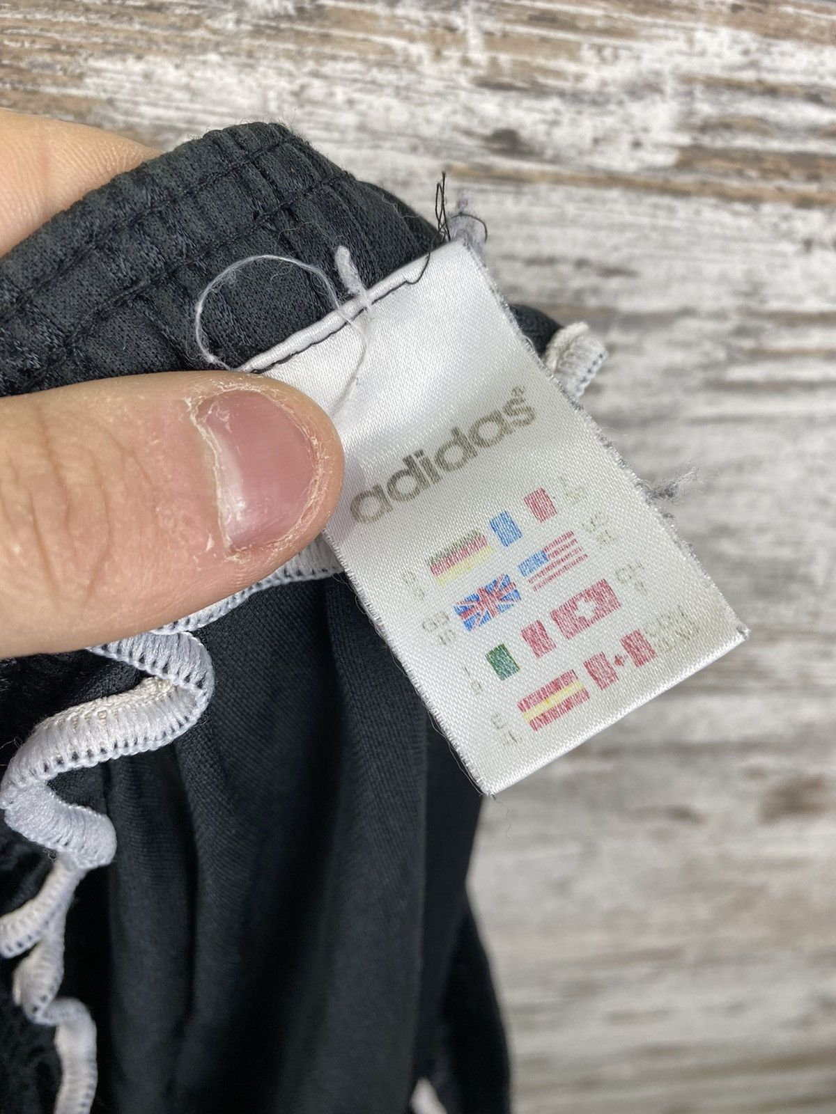 Adidas × Vintage Mens Vintage Adidas Shorts streetwear y2k rare stripes cargo Size US 36 / EU 52 - 4 Thumbnail