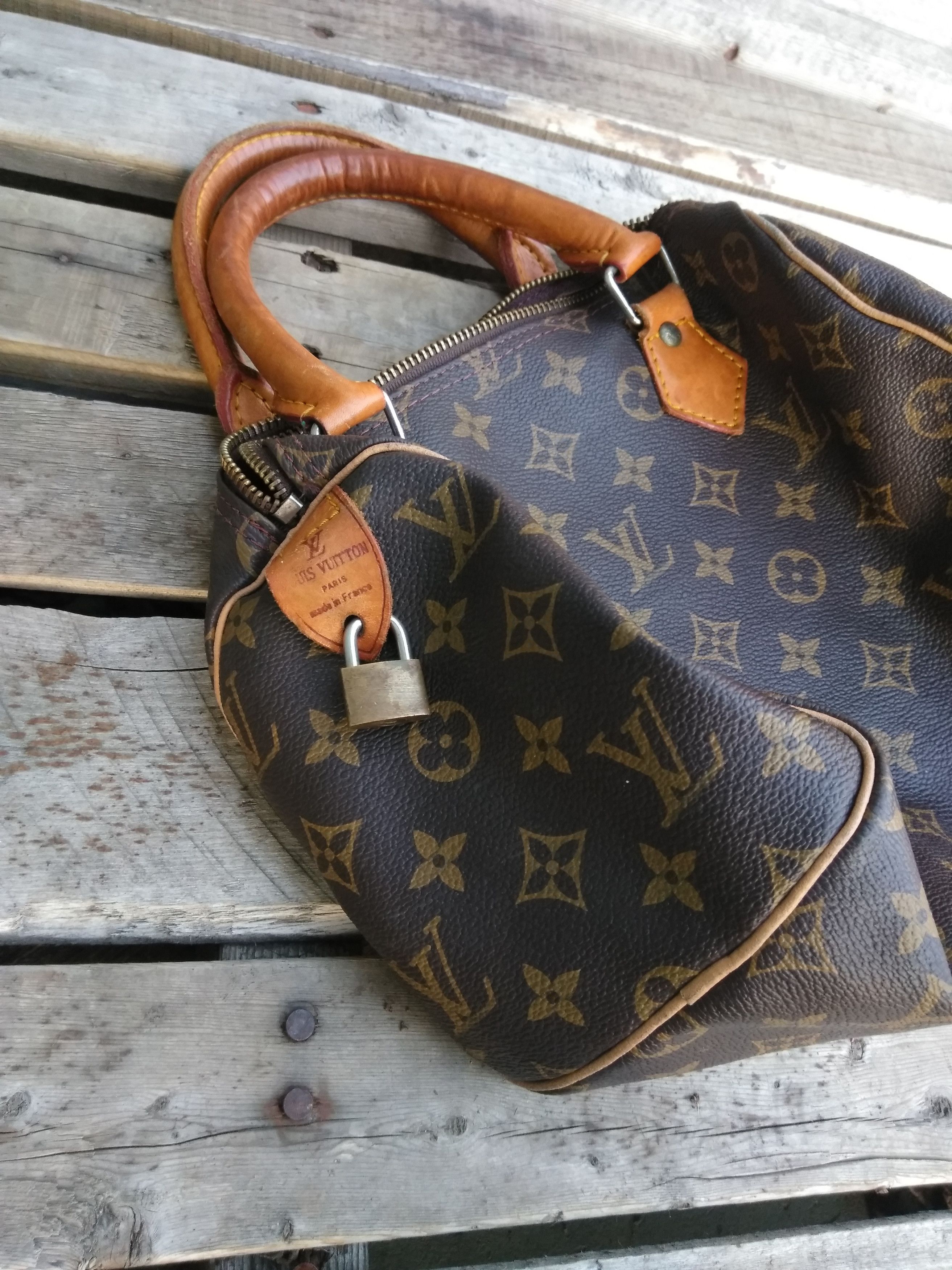 Louis Vuitton Vintage Small women's Arm purse/bag Monogram LV