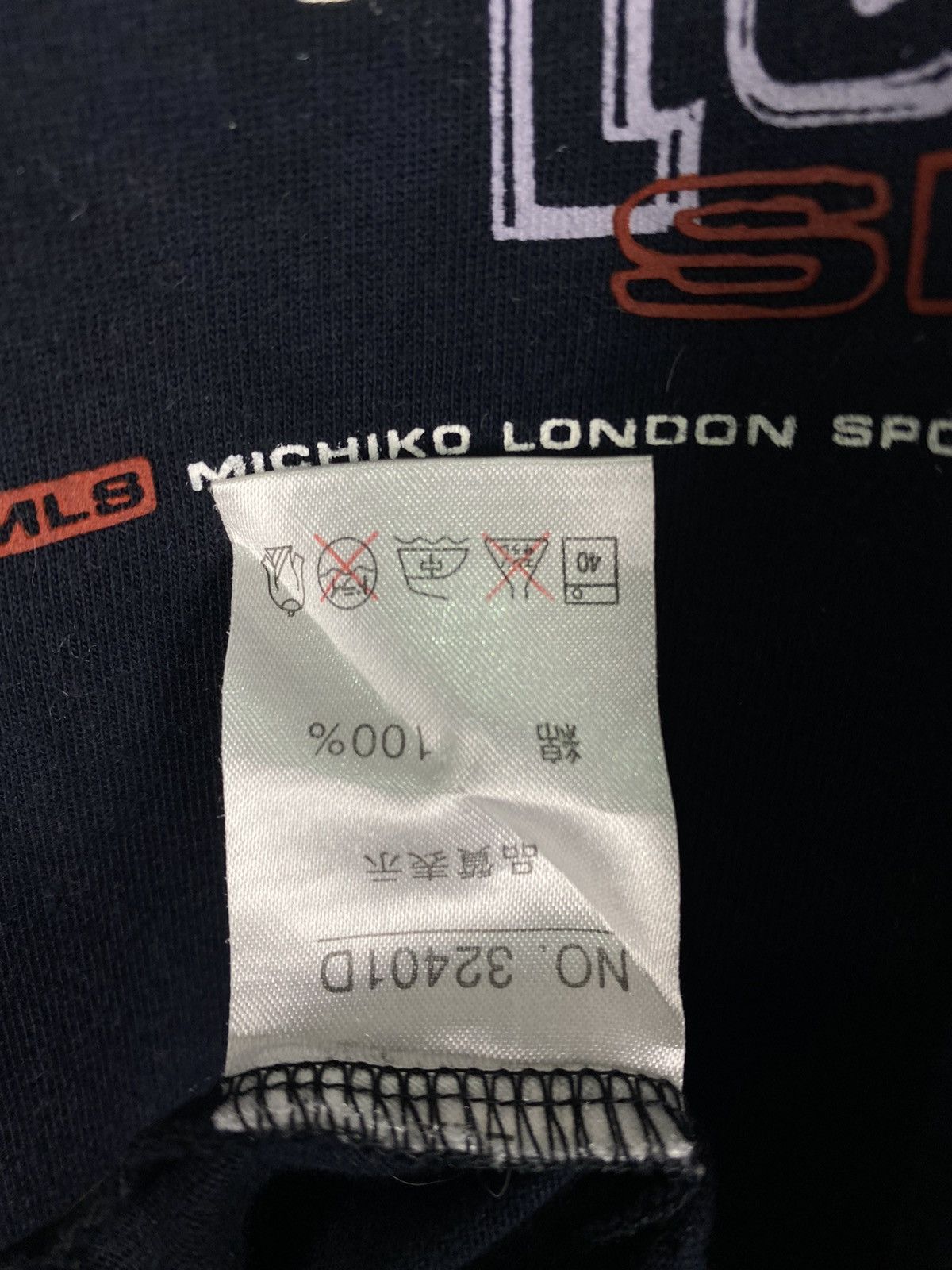 Japanese Brand OFFER🔥 Vintage Michiko London Sports Spellout Tees T Shirts Size US L / EU 52-54 / 3 - 4 Thumbnail