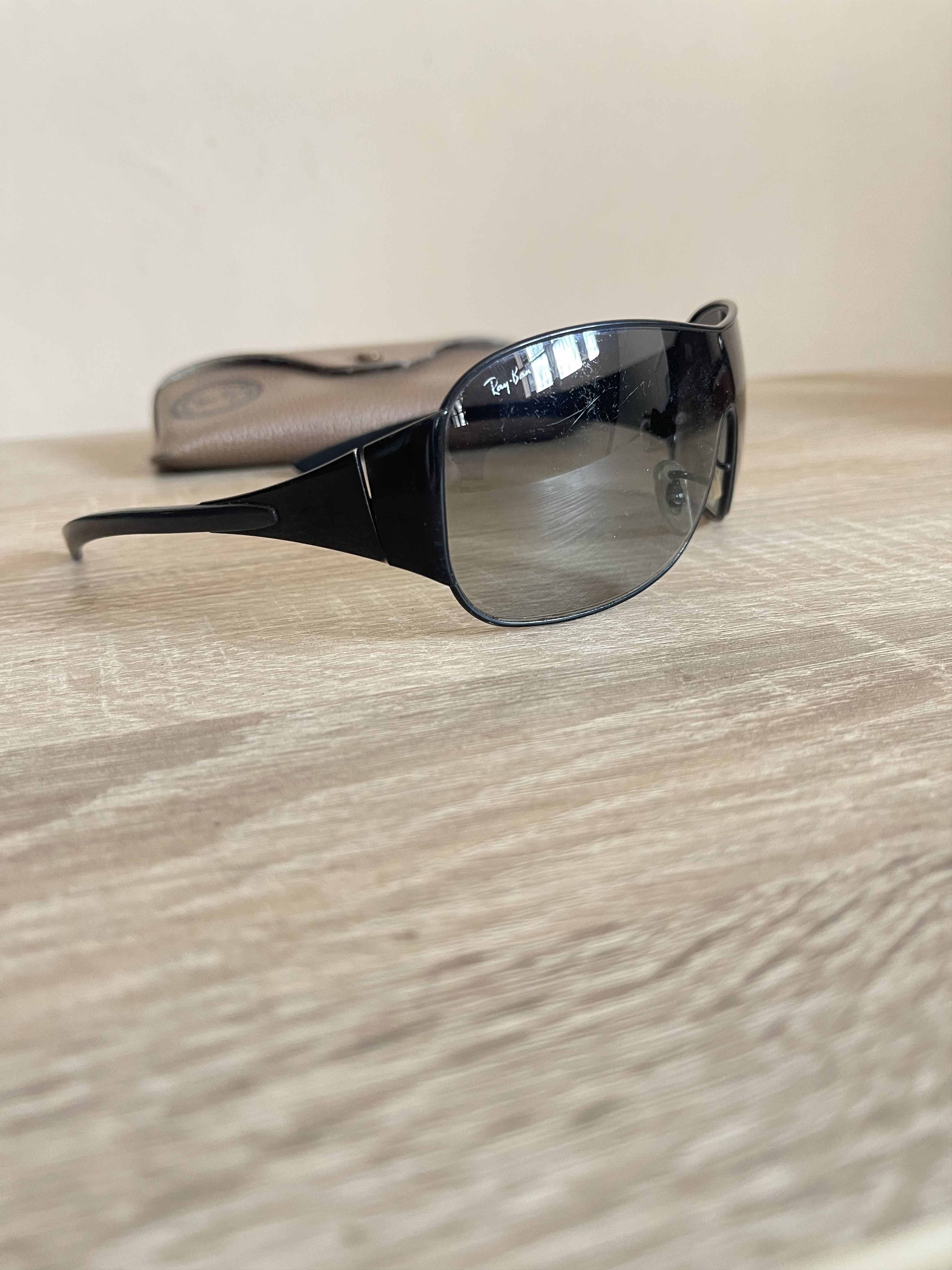 🔥 Rayban vintage sunglasses mask black