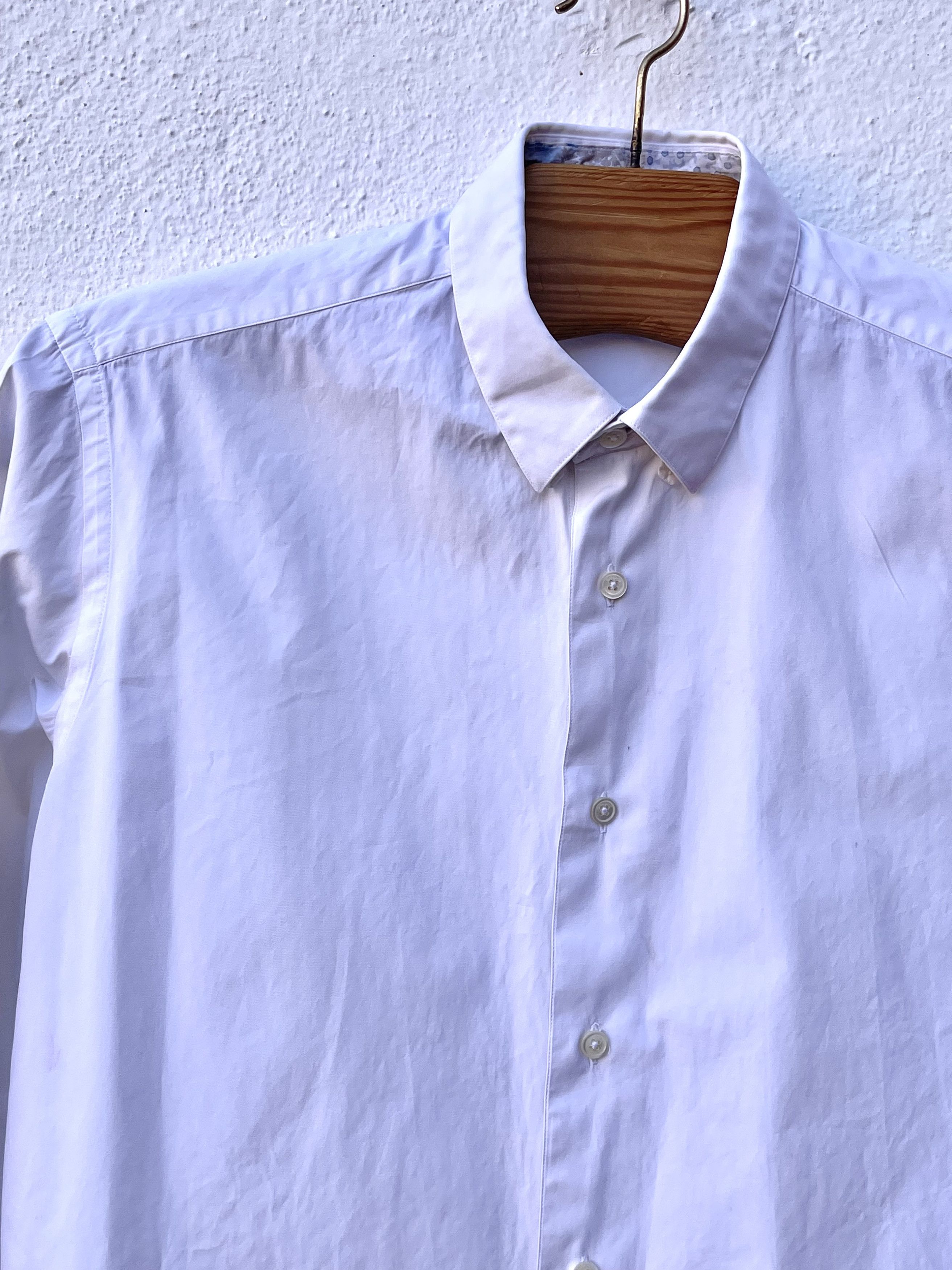 Salvatore Ferragamo 🔥 Salvatore Ferragamo slim white shirt size M Size US M / EU 48-50 / 2 - 3 Thumbnail