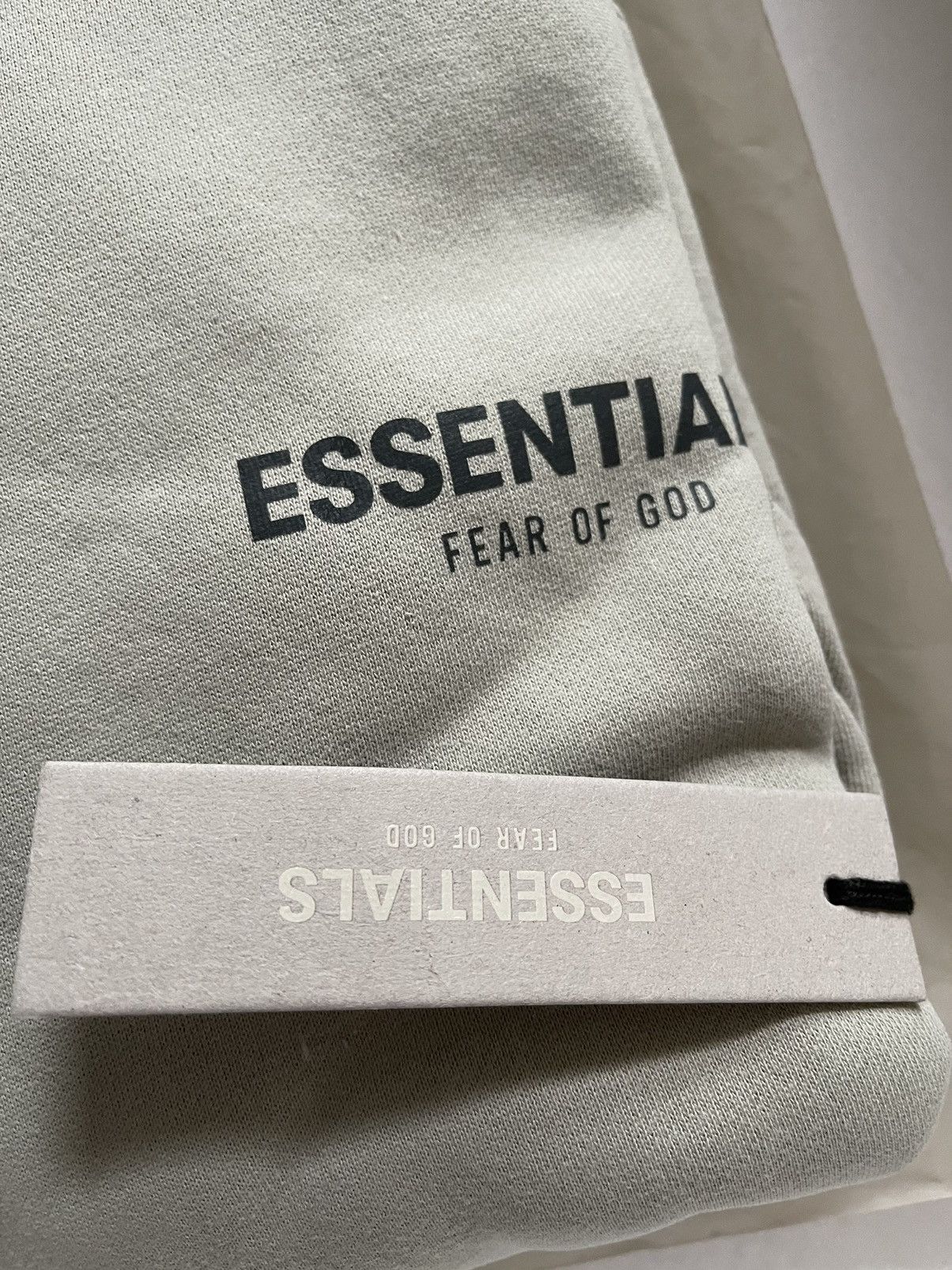 Essentials × FOG × Fear of God FOG - Essentials Fear Of God Logo Concrete Hoodie Size (M) Size US M / EU 48-50 / 2 - 4 Thumbnail