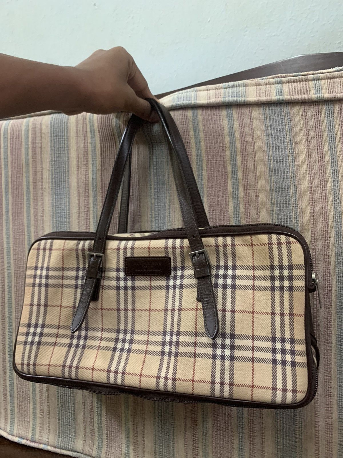 Burberry 🔥BURBERRY BLUE LABEL NOVA CHECK DUFFLE BAGS Size ONE SIZE - 4 Thumbnail