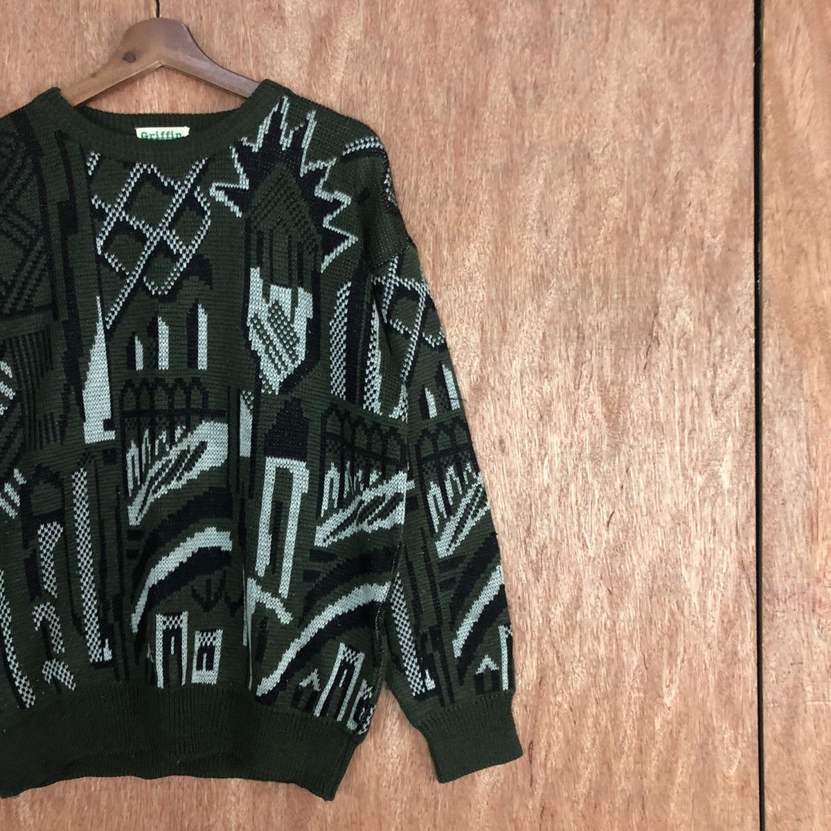 Griffin × Other Griffin Knit Sweater vintage sweatshirt Size US L / EU 52-54 / 3 - 5 Thumbnail