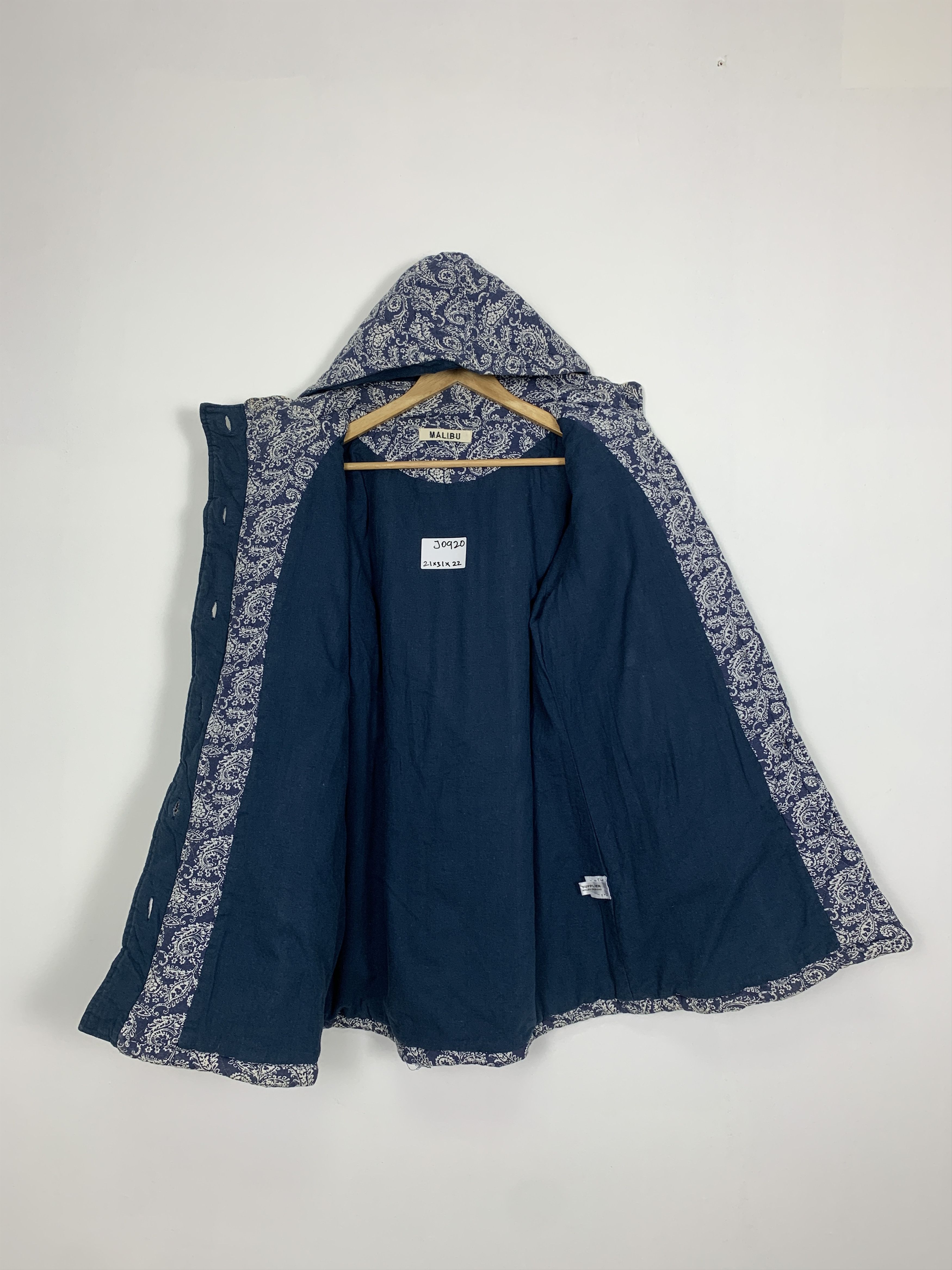 Vintage Vintage MALIBU USA Bandana Pattern Hoodie Jacket J0920 Size US S / EU 44-46 / 1 - 8 Thumbnail