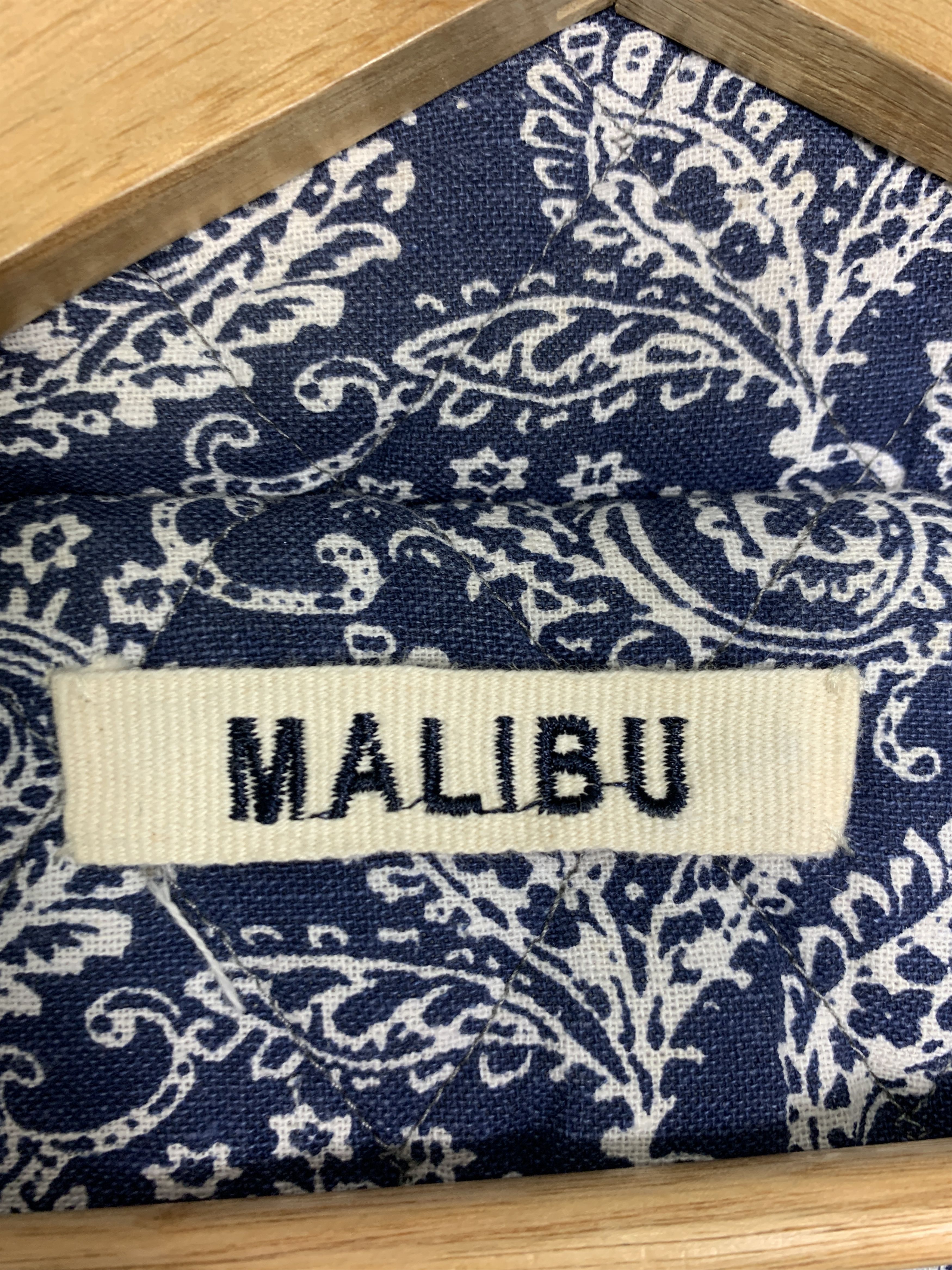 Vintage Vintage MALIBU USA Bandana Pattern Hoodie Jacket J0920 Size US S / EU 44-46 / 1 - 9 Thumbnail