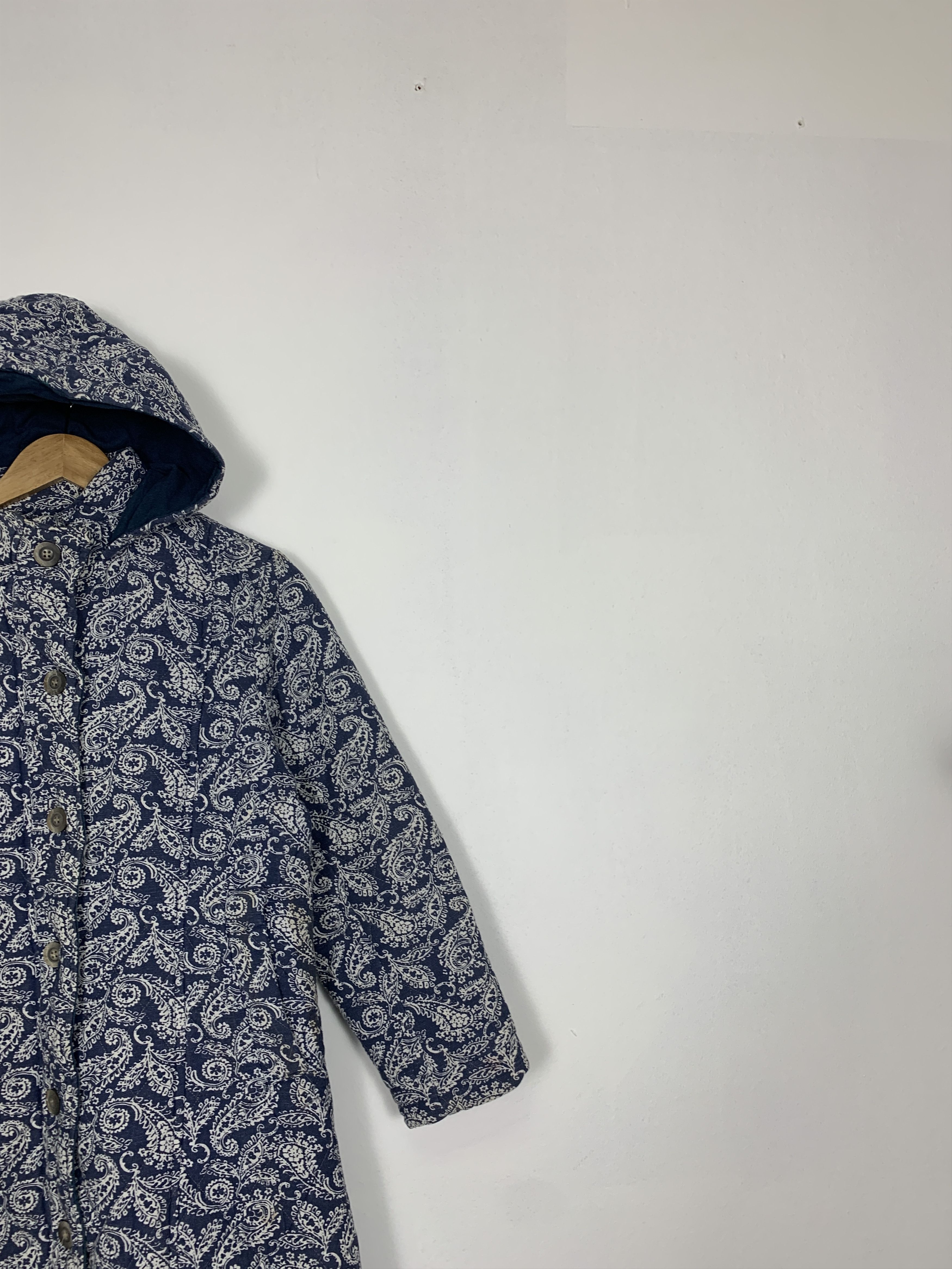 Vintage Vintage MALIBU USA Bandana Pattern Hoodie Jacket J0920 Size US S / EU 44-46 / 1 - 4 Thumbnail