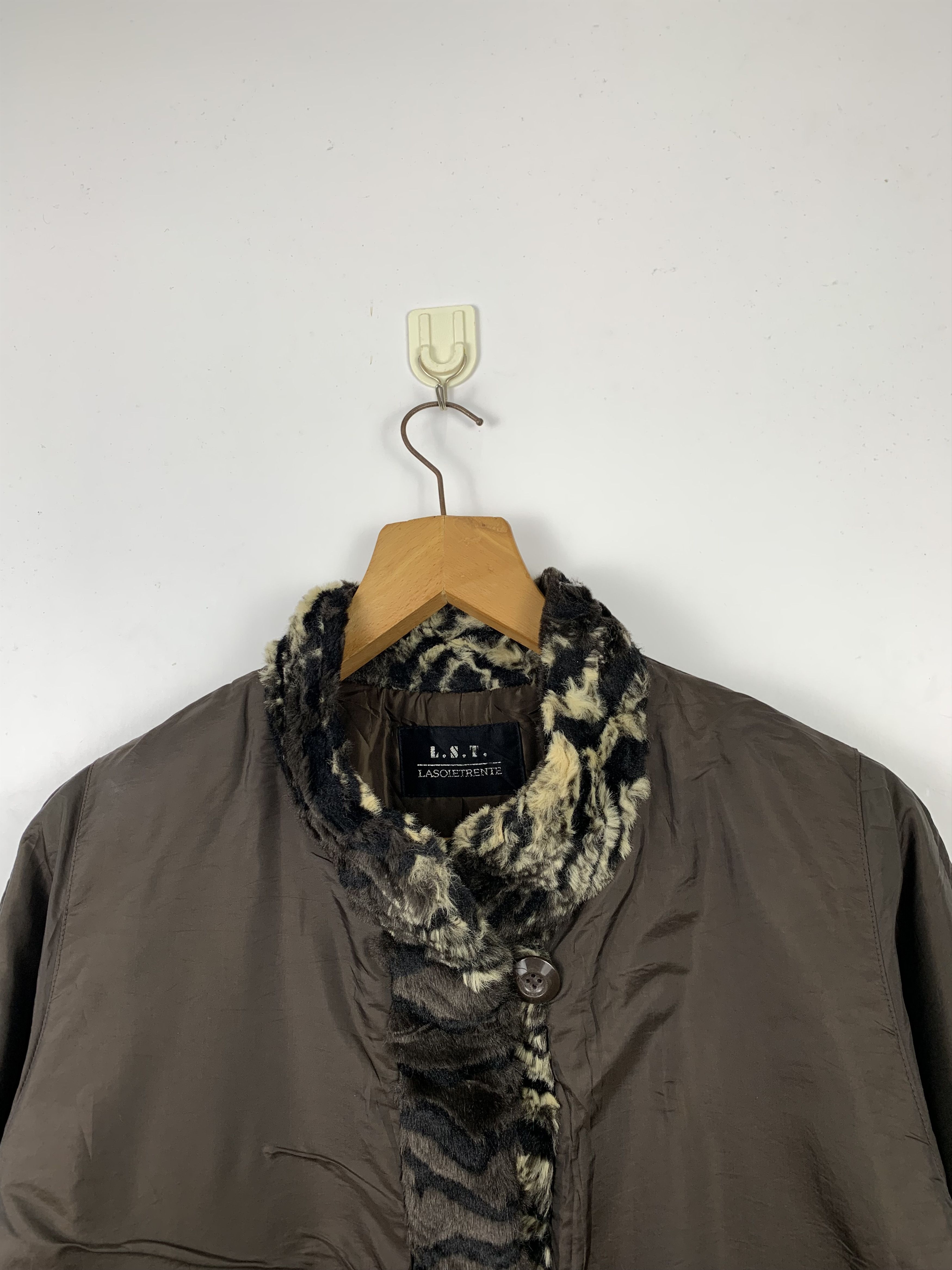 Japanese Brand Vintage LASOLETRENTE Tiger Long Coat Faux J0323 Size L / US 10 / IT 46 - 2 Thumbnail