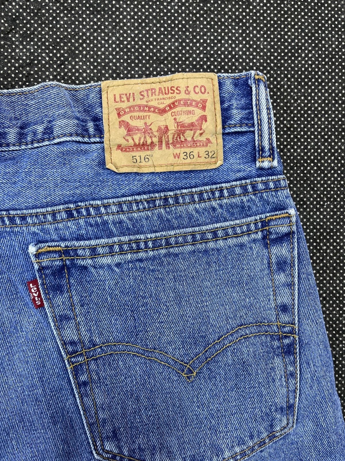 Levi's Vintage Levis 516 Jeans - J679 Size US 35 - 9 Thumbnail