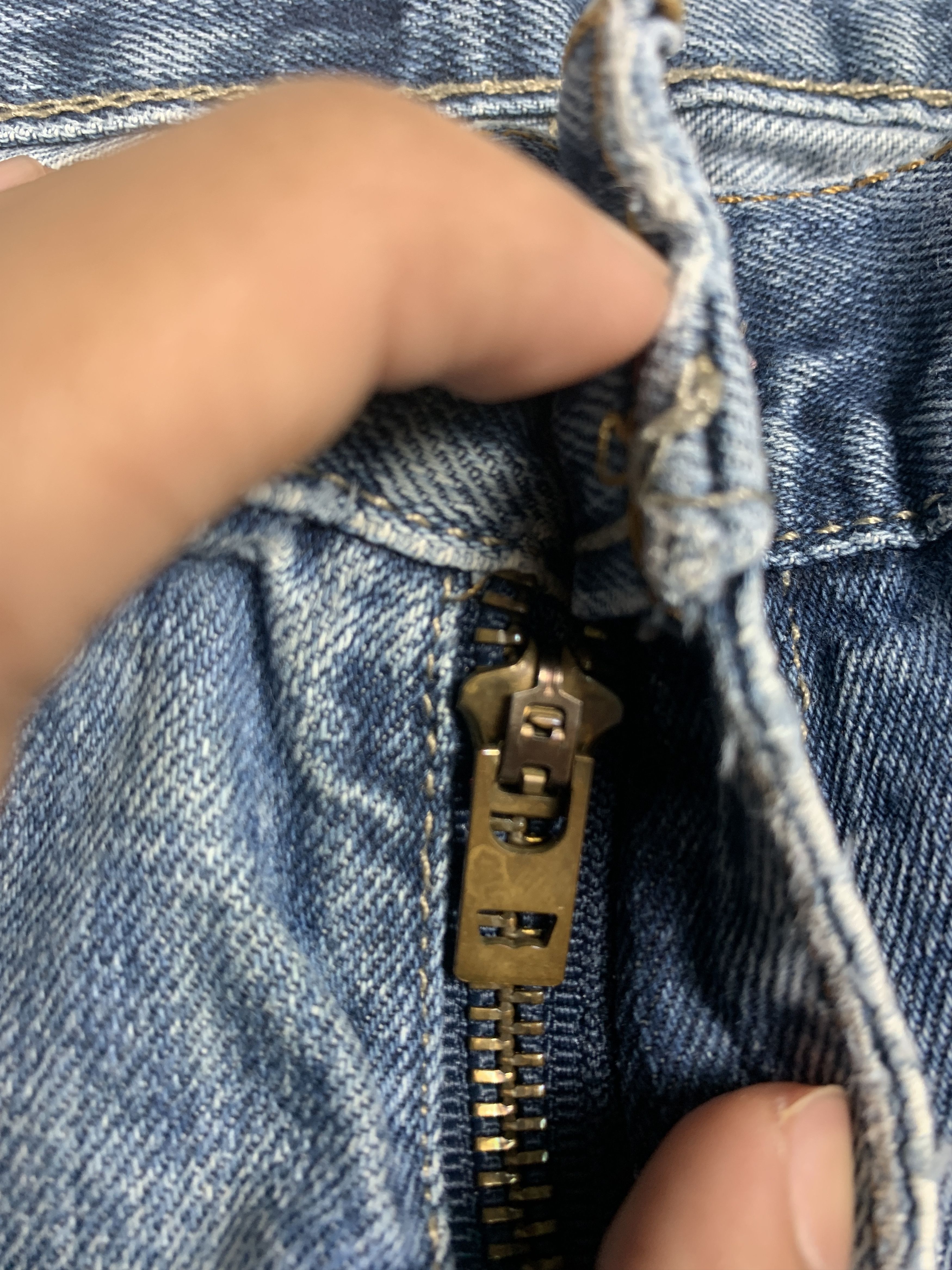 Levi's Vintage LEVI'S 527 Flared Bootcut Distressed Faded Mid Wash Size US 32 / EU 48 - 4 Thumbnail
