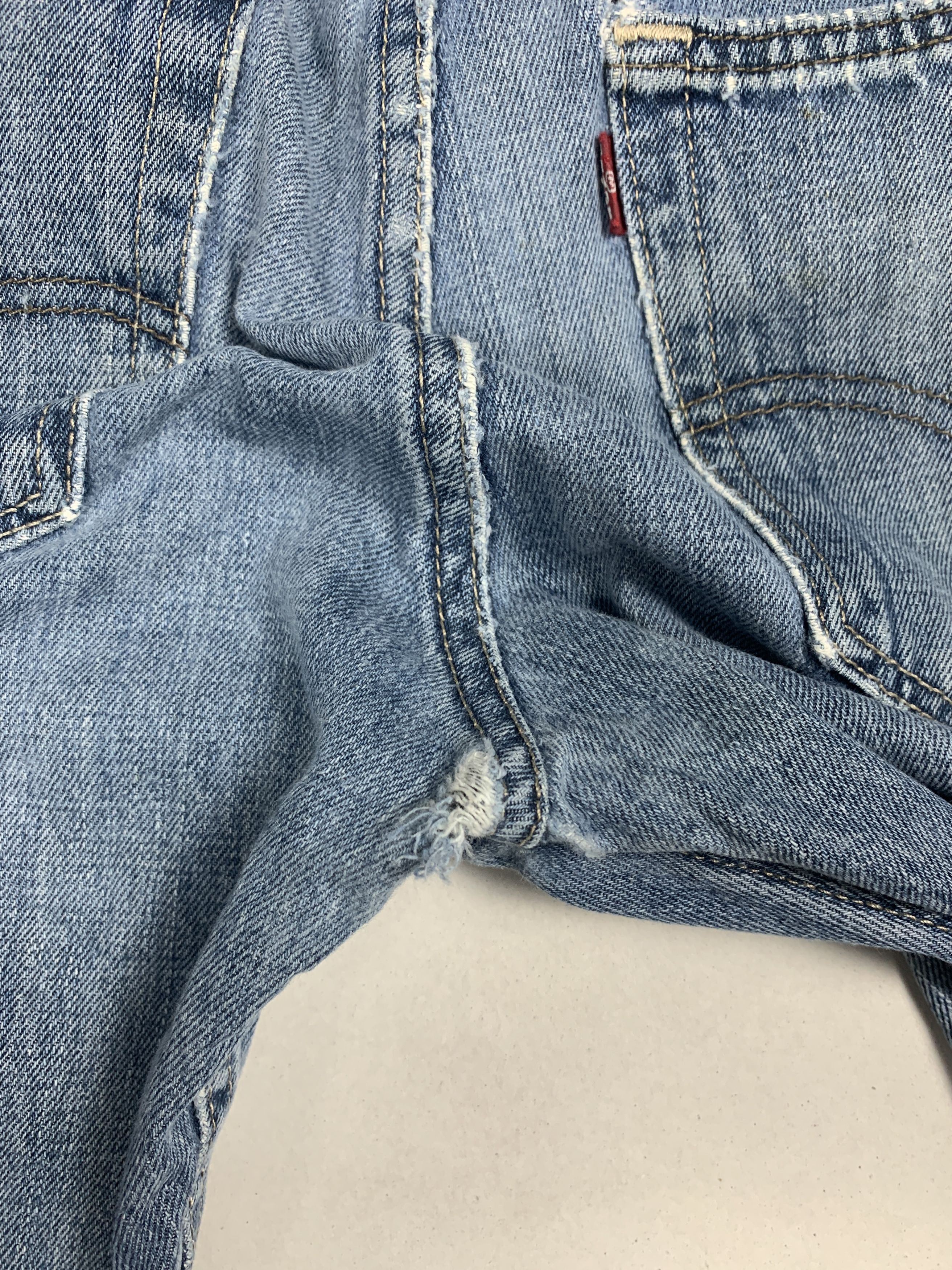 Levi's Vintage LEVI'S 527 Flared Bootcut Distressed Faded Mid Wash Size US 32 / EU 48 - 25 Thumbnail