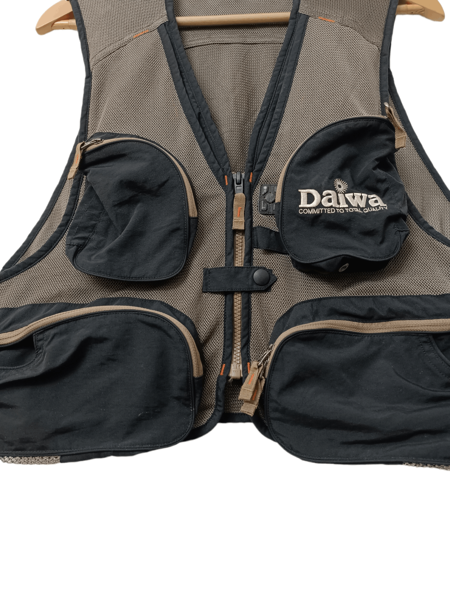 DAIWA Daiwa Great Banff multipocket fishing vest Size US L / EU 52-54 / 3 - 3 Thumbnail