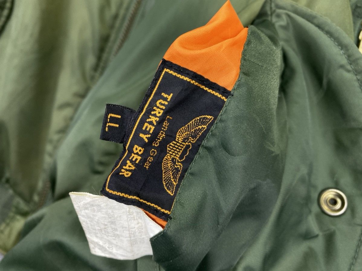 Japanese Brand Vintage Turkey Bear Flight Riversible Bomber Jacket Size US L / EU 52-54 / 3 - 6 Thumbnail