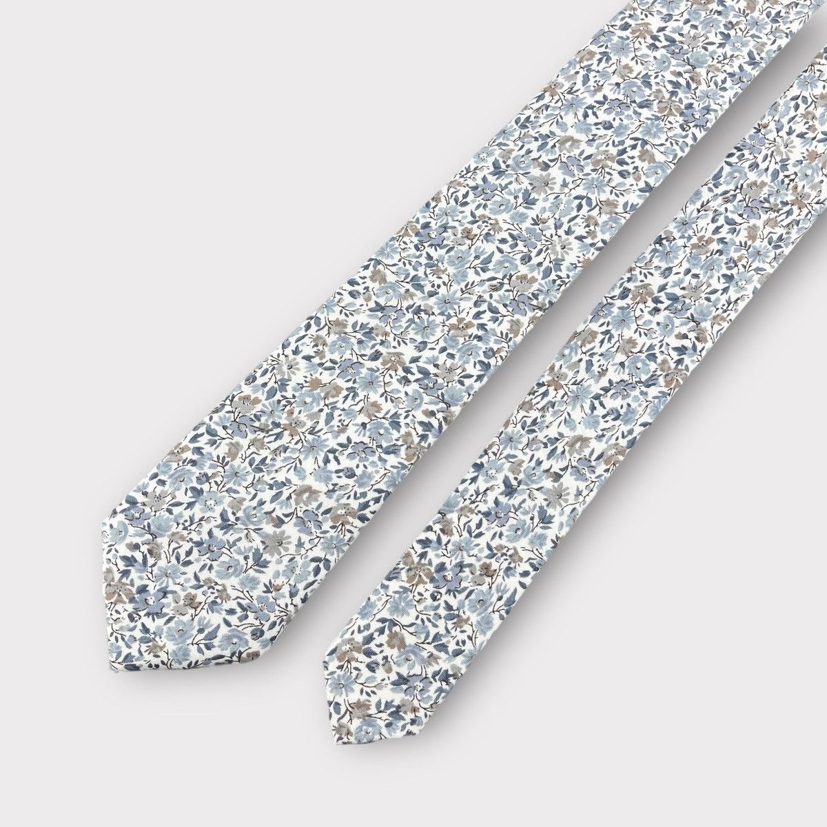 Other Men’s White w/ Dusty Blue Floral Necktie, Slim 2.5” Width Size ONE SIZE - 2 Thumbnail