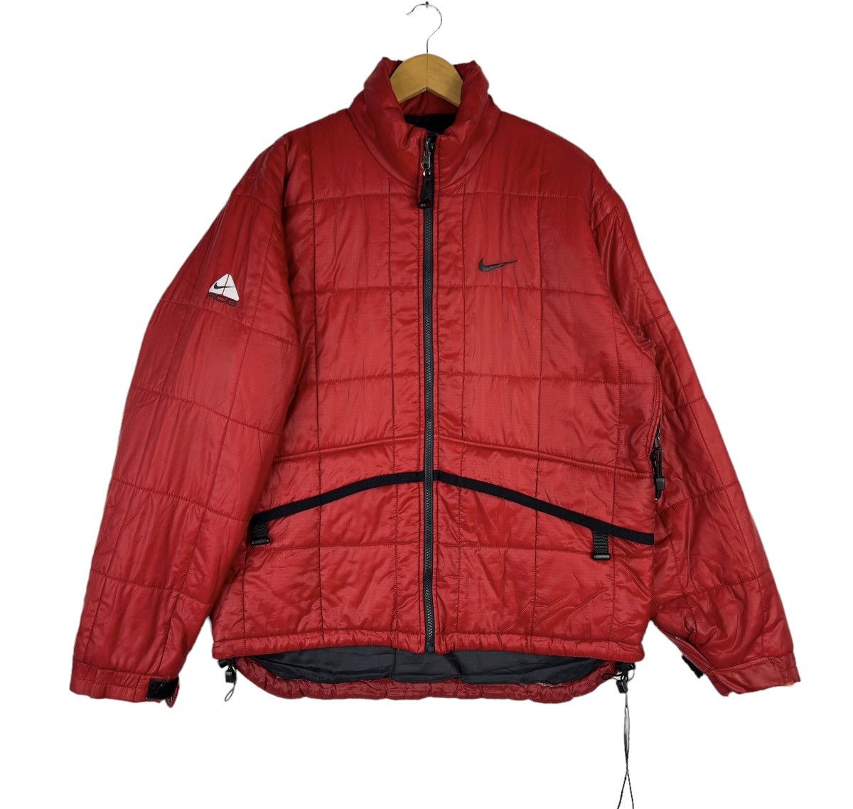 Nike Vintage Nike ACG Thermal Layer 2 Jacket Red Y2K Techwear L Size US L / EU 52-54 / 3 - 1 Thumbnail