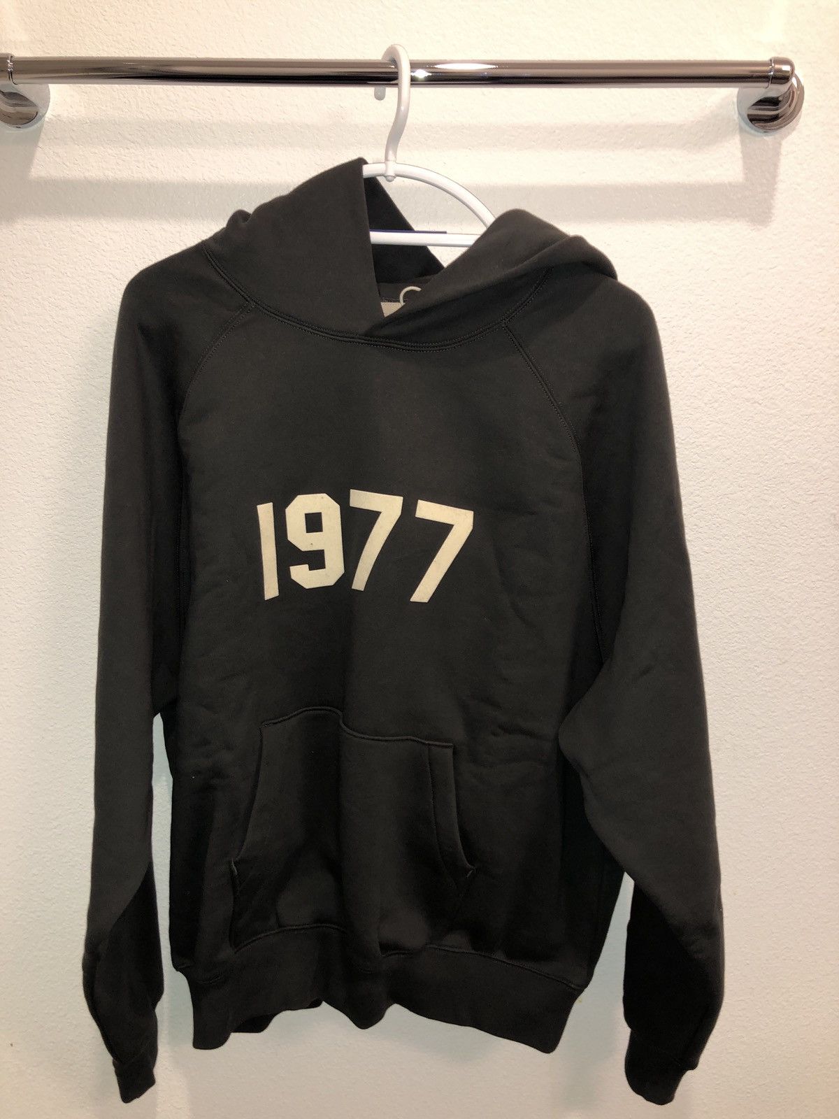 fear of god 1977 hoodie sizing