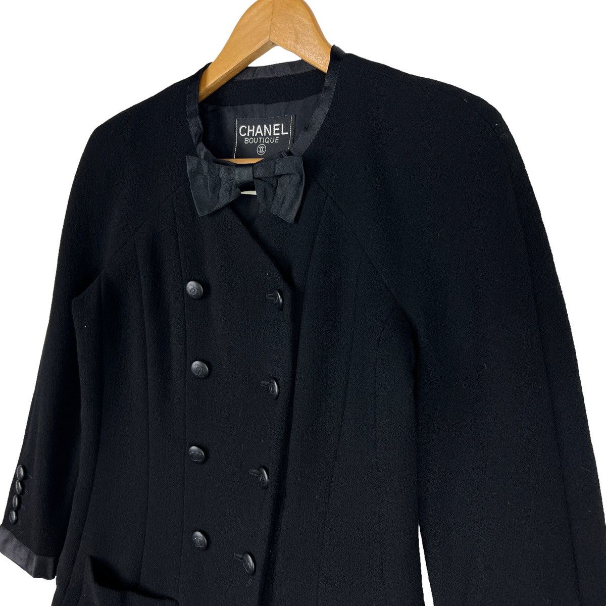 Chanel Vintage Chanel 1996 Cruise Wool Bow Jacket CC Button Size 40 Size M / US 6-8 / IT 42-44 - 3 Thumbnail