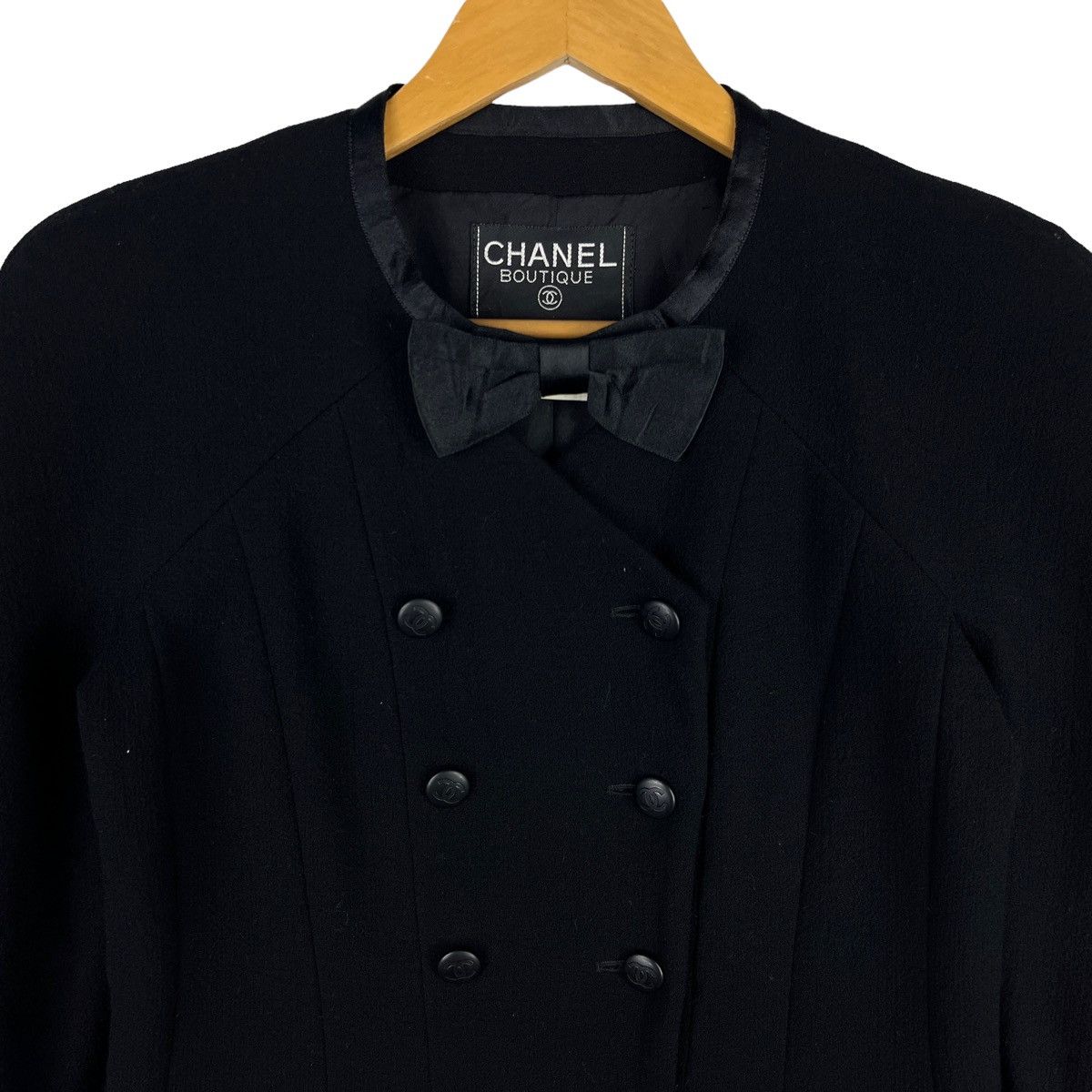 Chanel Vintage Chanel 1996 Cruise Wool Bow Jacket CC Button Size 40 Size M / US 6-8 / IT 42-44 - 4 Thumbnail
