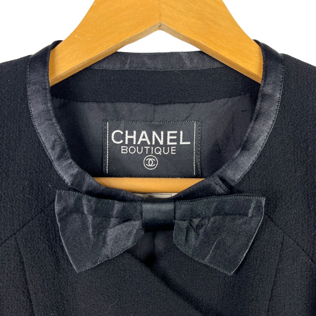 Chanel Vintage Chanel 1996 Cruise Wool Bow Jacket CC Button Size 40 Size M / US 6-8 / IT 42-44 - 10 Thumbnail