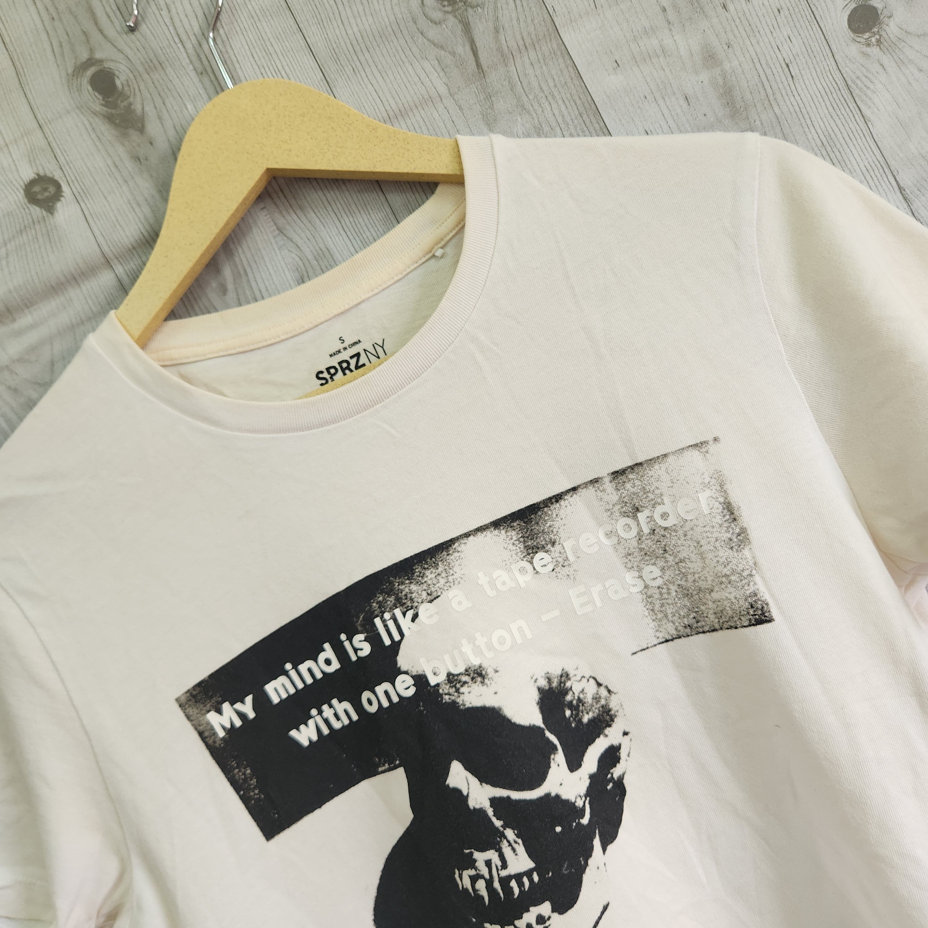 Andy Warhol × Uniqlo Andy Warhol X Uniqlo Japan Skull Printed TShirt Size US S / EU 44-46 / 1 - 2 Thumbnail