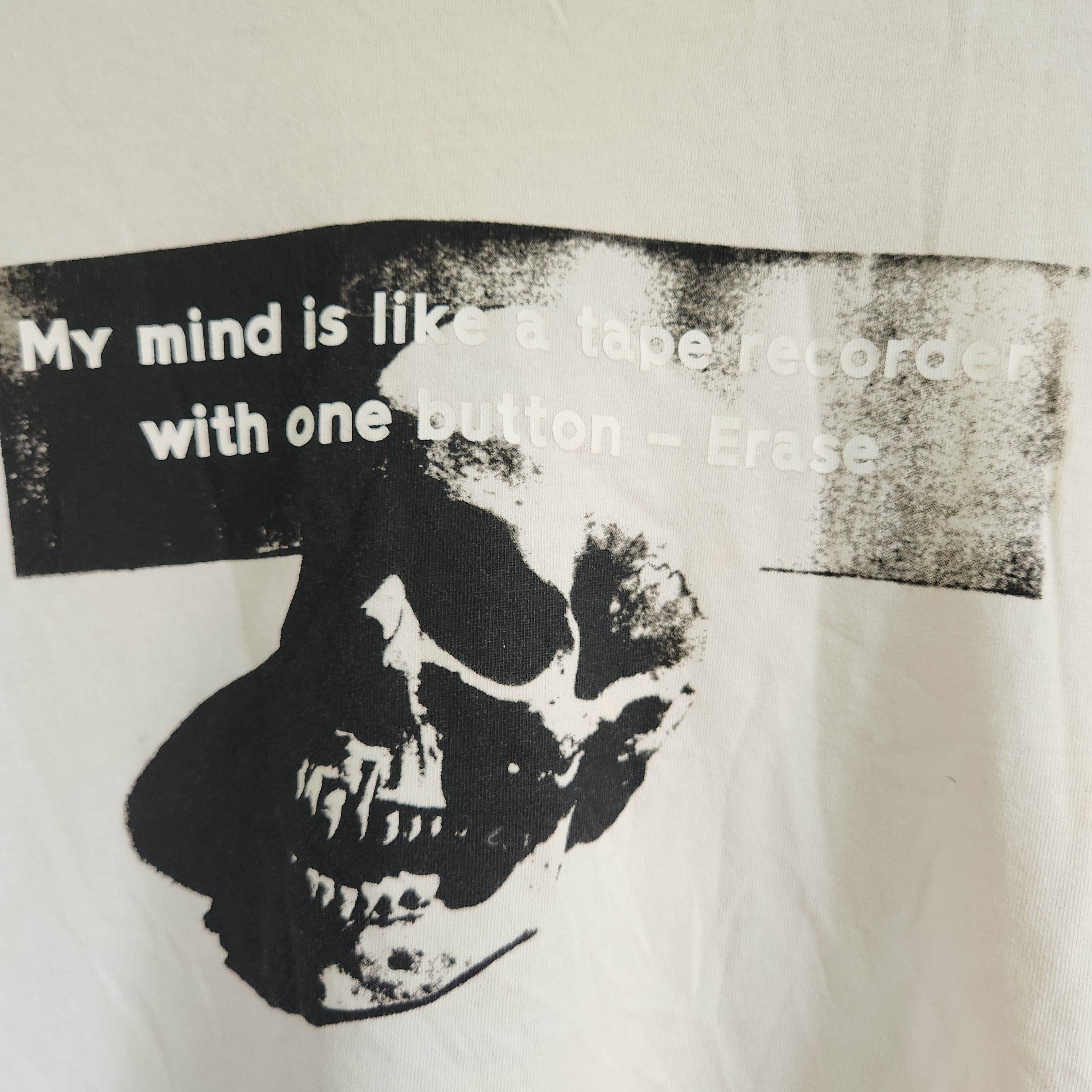 Andy Warhol × Uniqlo Andy Warhol X Uniqlo Japan Skull Printed TShirt Size US S / EU 44-46 / 1 - 16 Thumbnail