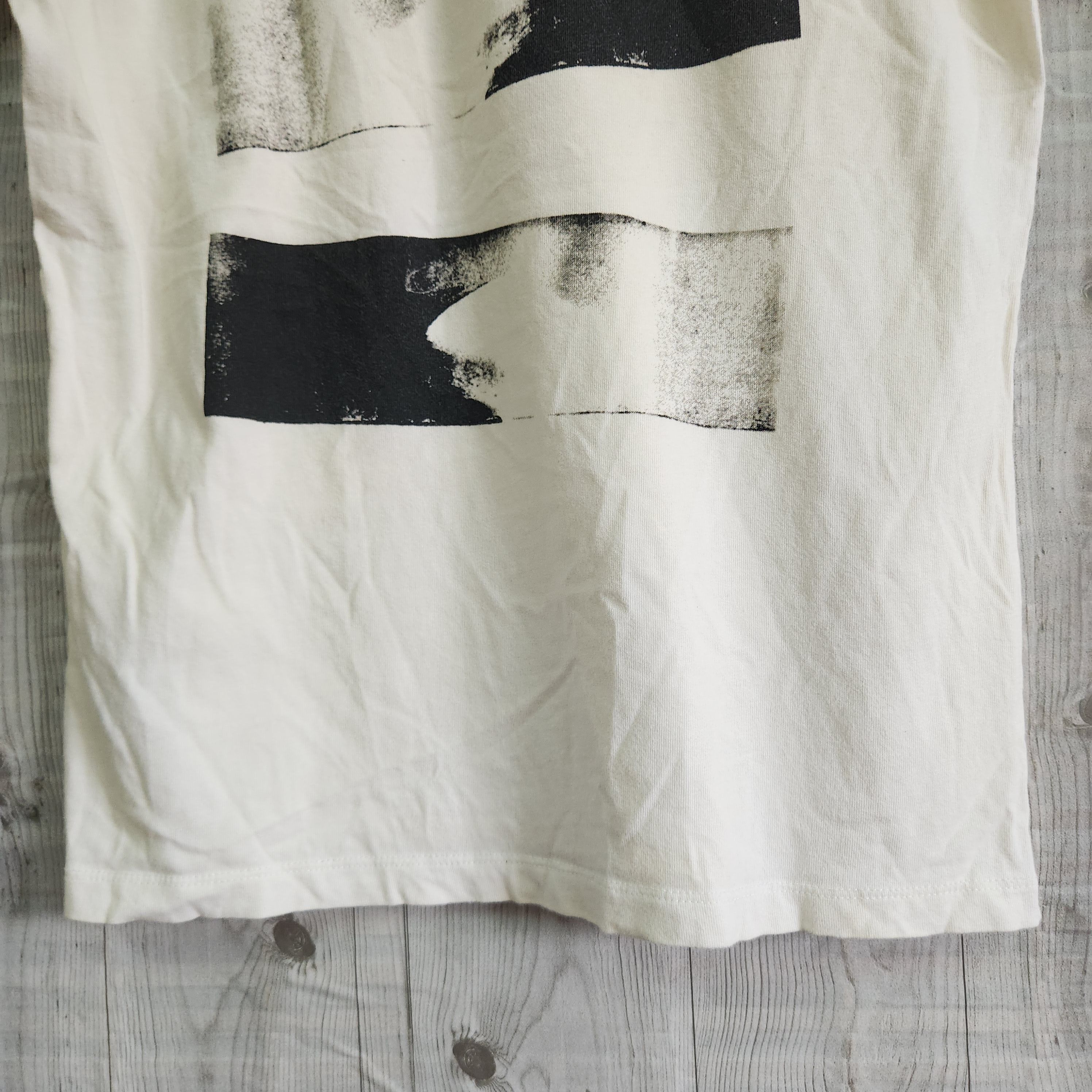 Andy Warhol × Uniqlo Andy Warhol X Uniqlo Japan Skull Printed TShirt Size US S / EU 44-46 / 1 - 8 Thumbnail