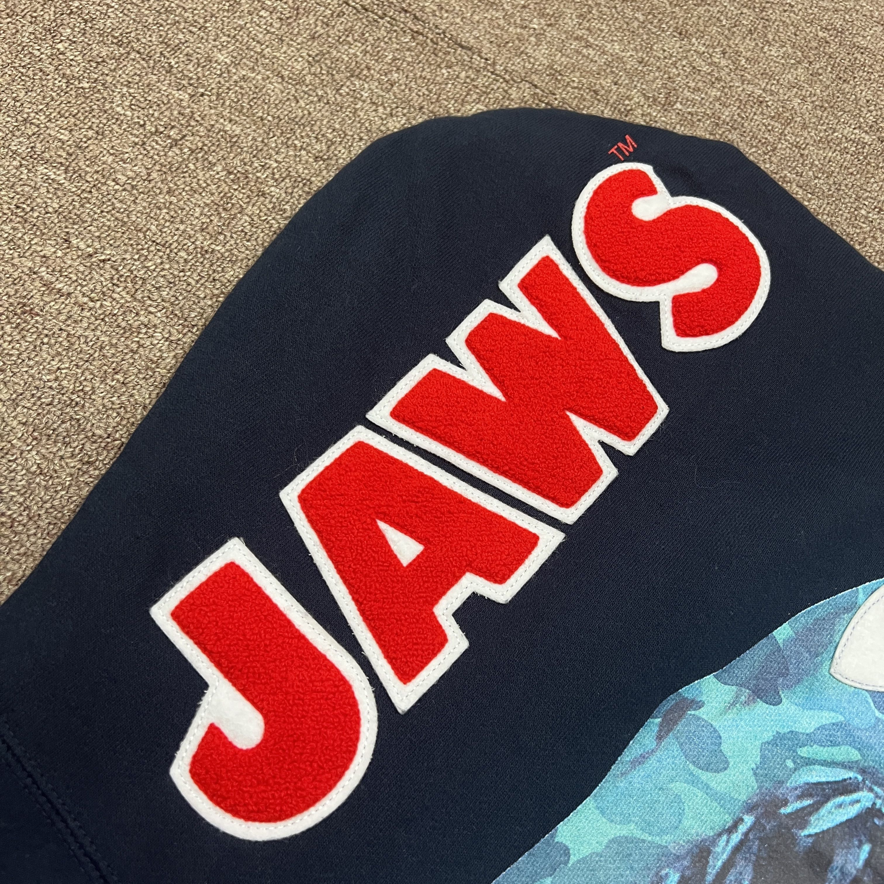Bape Bape X Jaws Camo Shark Hoodie Size US L / EU 52-54 / 3 - 12 Thumbnail