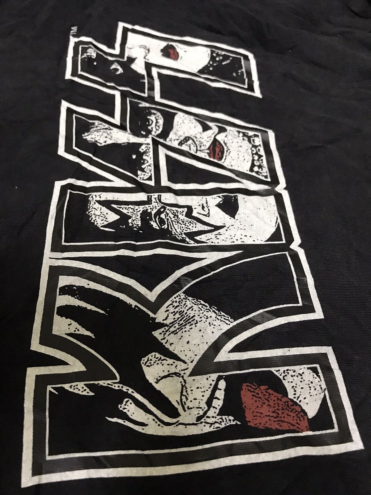 Band Tees × KISS × Uniqlo KISS X UNIQLO Spell Out Shirt Size US L / EU 52-54 / 3 - 6 Thumbnail
