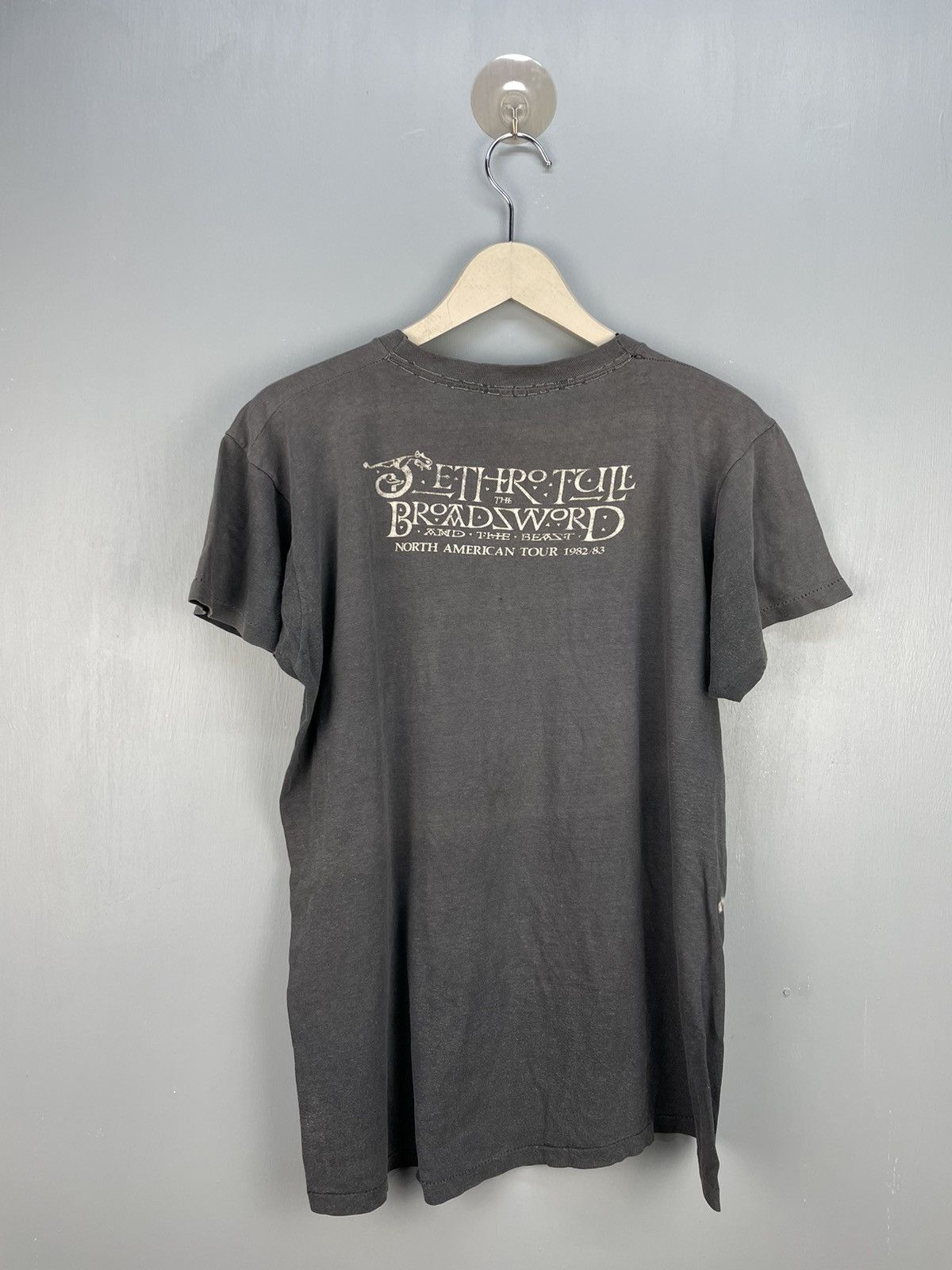 Band Tees Vintage 80s Jethro Tull North American tour t shirt Size US L / EU 52-54 / 3 - 2 Thumbnail