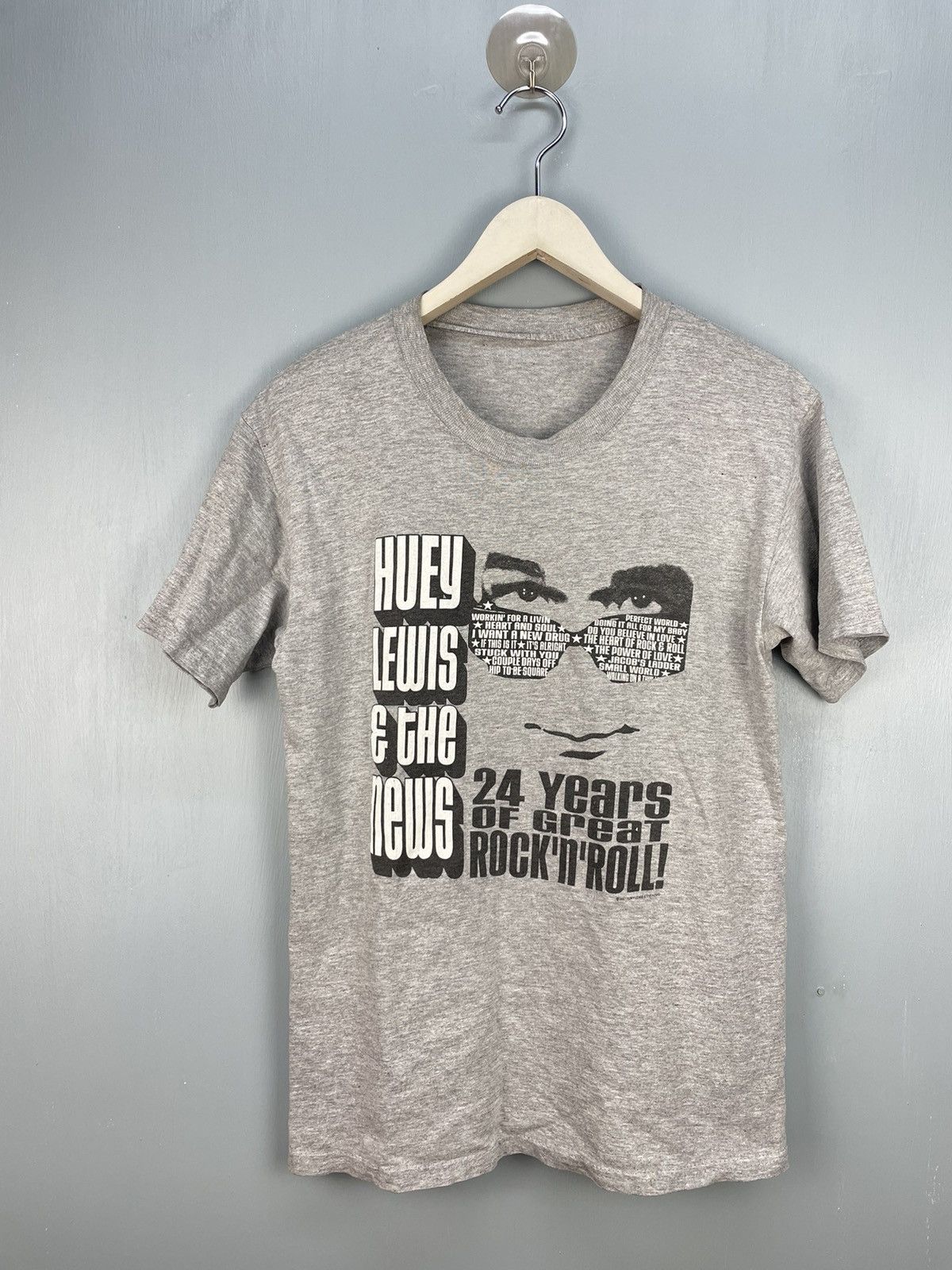 Band Tees Vintage Y2K Huey Lewis & The News rock band t shirt Size US S / EU 44-46 / 1 - 1 Thumbnail