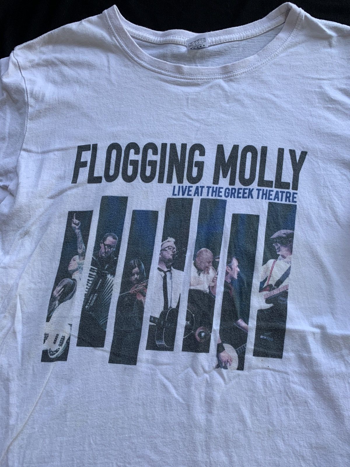 Band Tees Flogging Molly Celtic Punk Band Tshirt Size US M / EU 48-50 / 2 - 2 Thumbnail