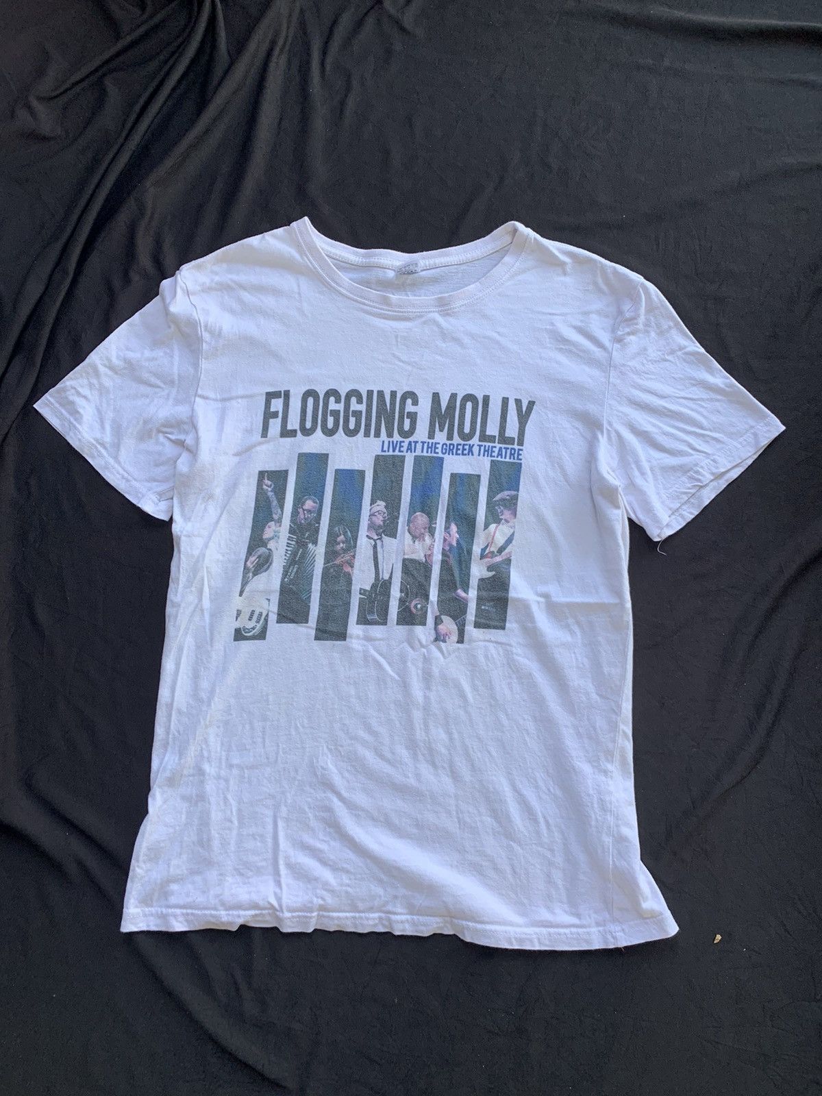 Band Tees Flogging Molly Celtic Punk Band Tshirt Size US M / EU 48-50 / 2 - 1 Thumbnail