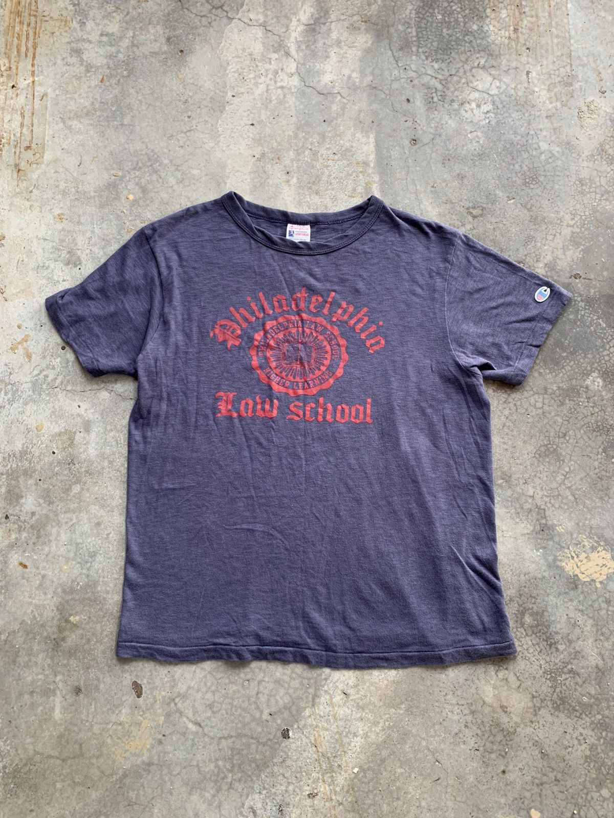 Champion Vintage Thrashed Faded Champion Philadelphia Law School Tee Size US M / EU 48-50 / 2 - 1 Thumbnail