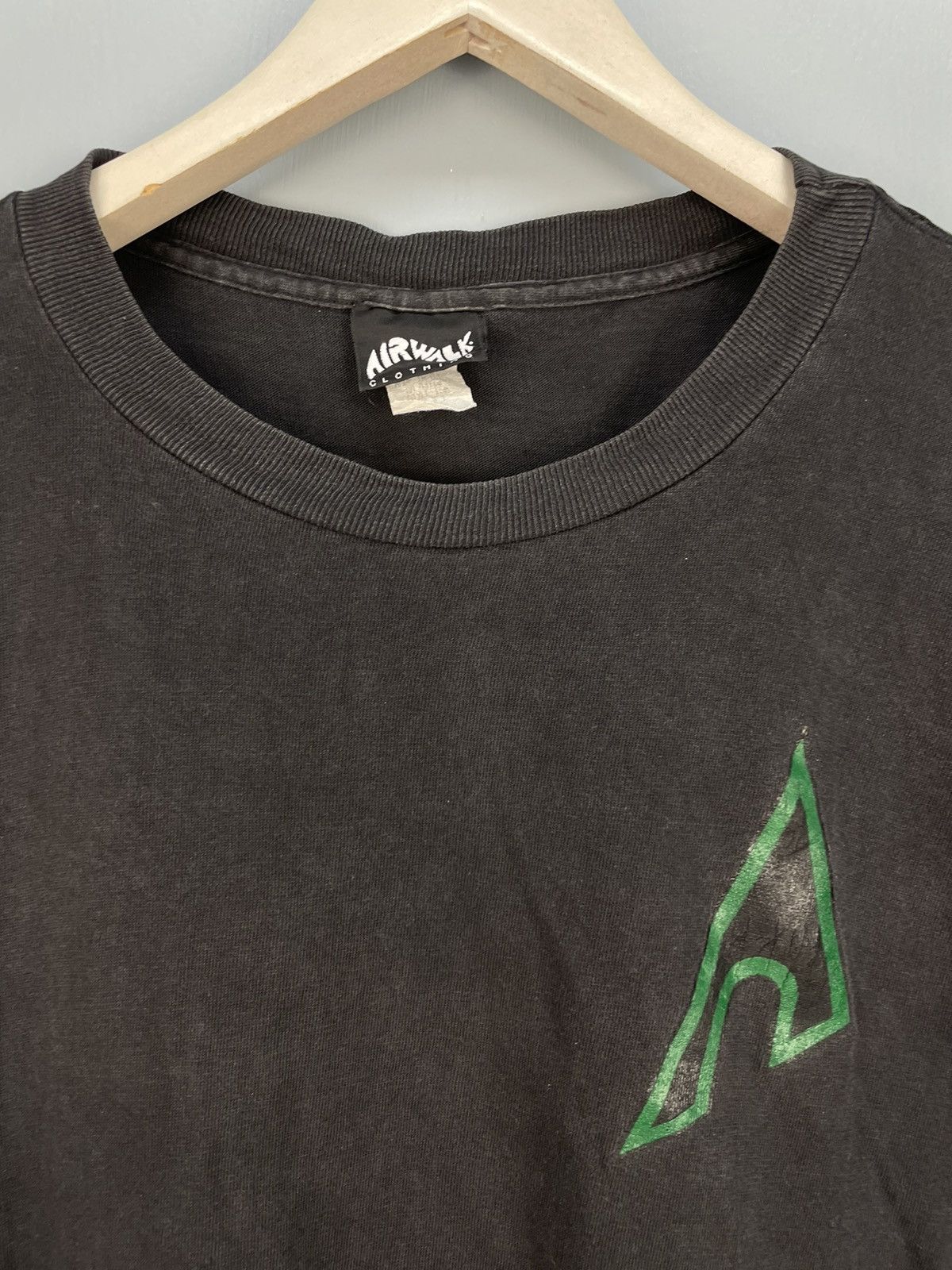 Airwalk Vintage 90s Airwalk skateboard streetwear t shirt Size US L / EU 52-54 / 3 - 3 Thumbnail