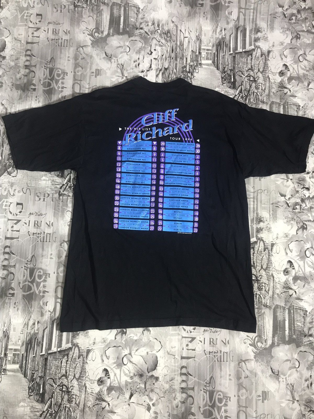 Band Tees Vintage 90s Cliff Richard 1994 tour t-shirt Size US XL / EU 56 / 4 - 5 Thumbnail