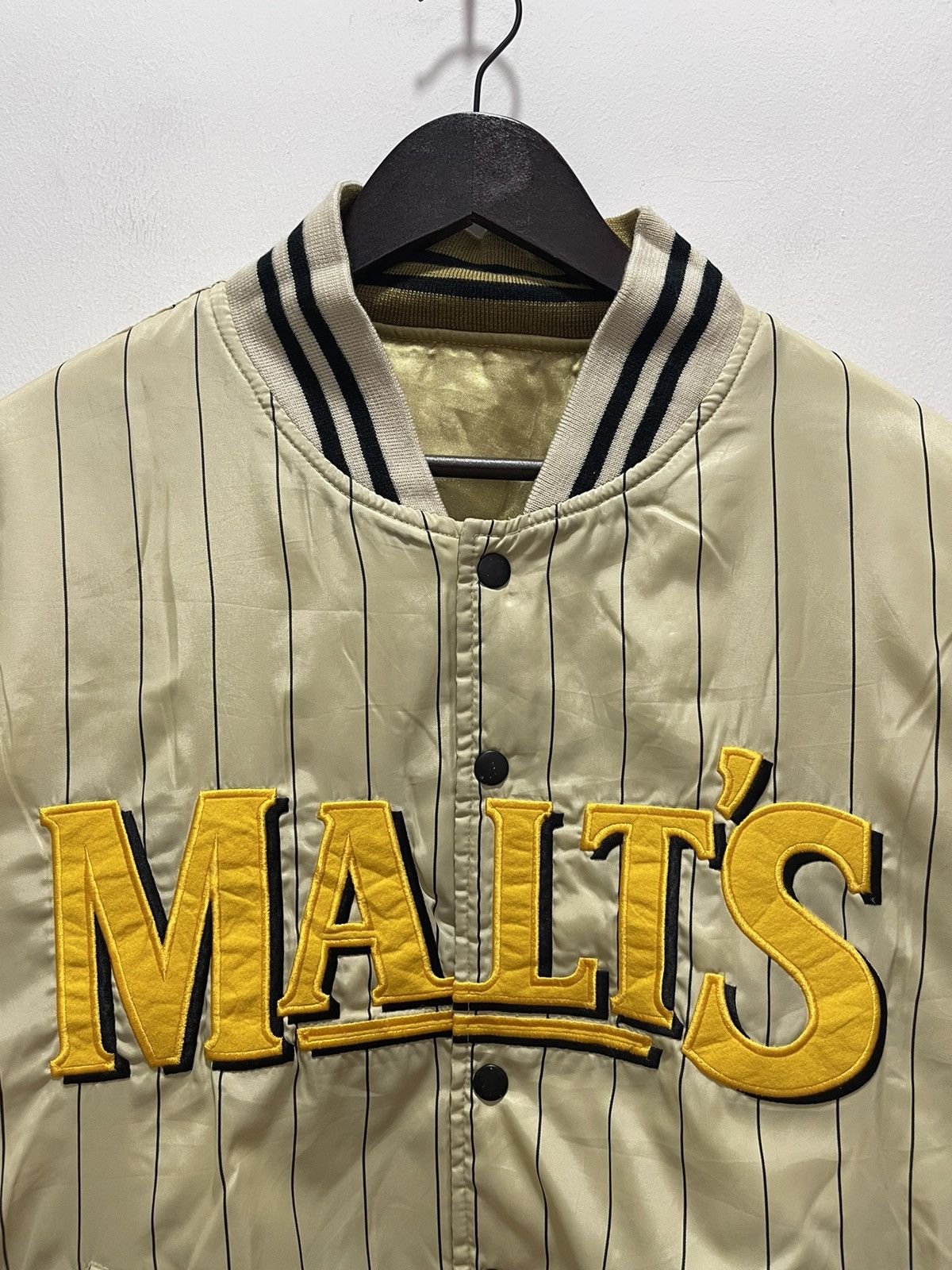 Japanese Brand × Vintage VINTAGE MALTS BEER REVERSIBLE KANYE STYLE BOMBER JACKET Size US L / EU 52-54 / 3 - 10 Thumbnail