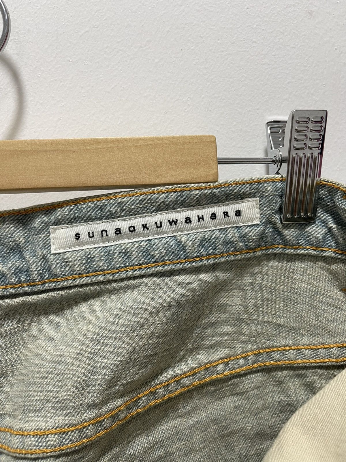 Issey Miyake SUNAOKUWAHARA BY ISSEY MIYAKE LIGHT WASH DISTRESSED DENIM Size 32" / US 10 / IT 46 - 10 Thumbnail