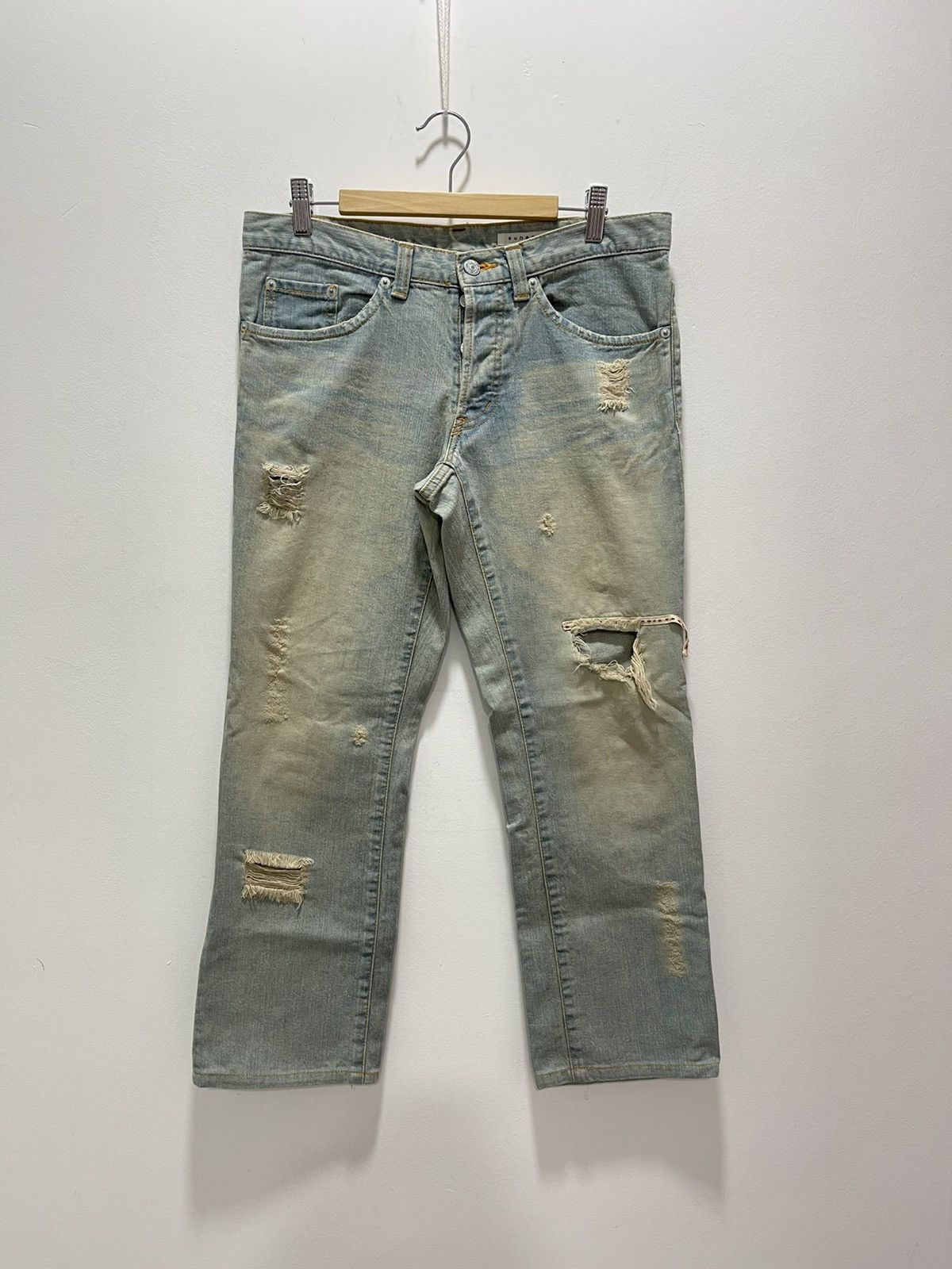 Issey Miyake SUNAOKUWAHARA BY ISSEY MIYAKE LIGHT WASH DISTRESSED DENIM Size 32" / US 10 / IT 46 - 1 Thumbnail