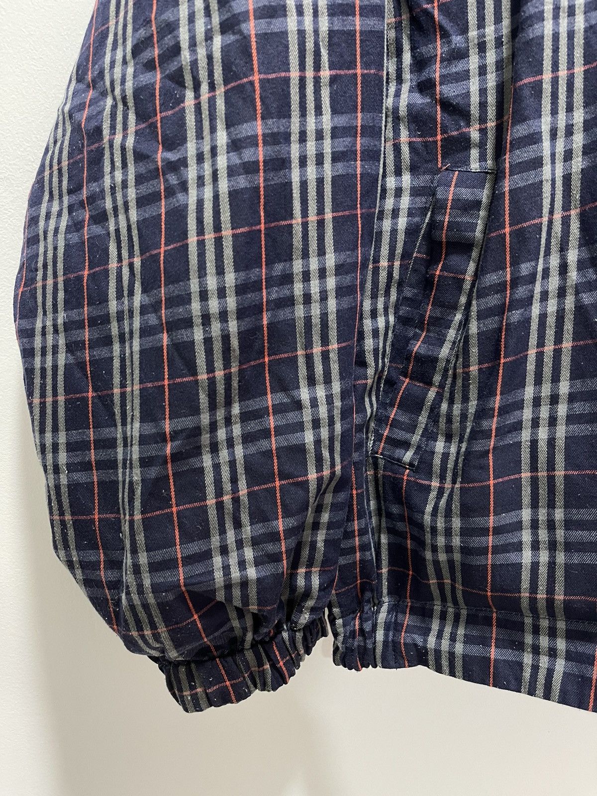 Burberry BURBERRY NOVA CHECK RIVERSIBLE BOMBER JACKET Size US L / EU 52-54 / 3 - 5 Thumbnail