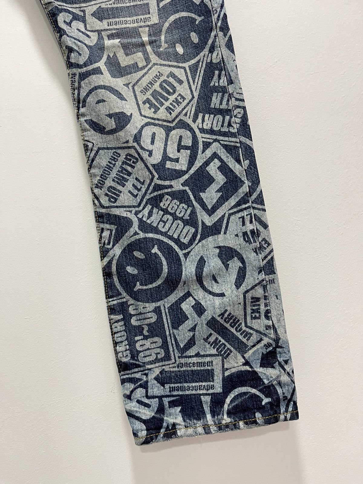 If Six Was Nine × Le Grande Bleu (L.G.B.) × Vintage CO&LU SMILE PRINTED DISTRESSED JEANS LIKE HISTERIC GLAMOUR Size 25" / US 0 / IT 36 - 9 Thumbnail
