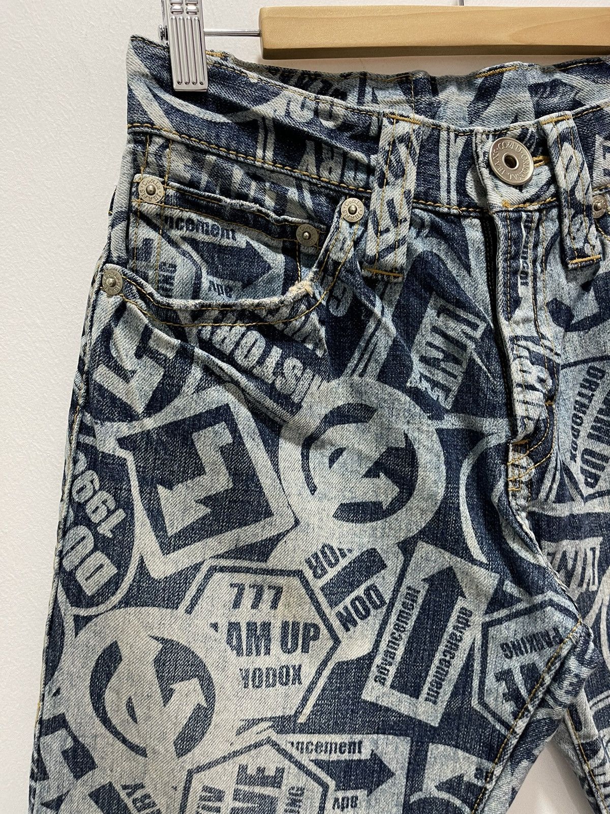 If Six Was Nine × Le Grande Bleu (L.G.B.) × Vintage CO&LU SMILE PRINTED DISTRESSED JEANS LIKE HISTERIC GLAMOUR Size 25" / US 0 / IT 36 - 8 Thumbnail