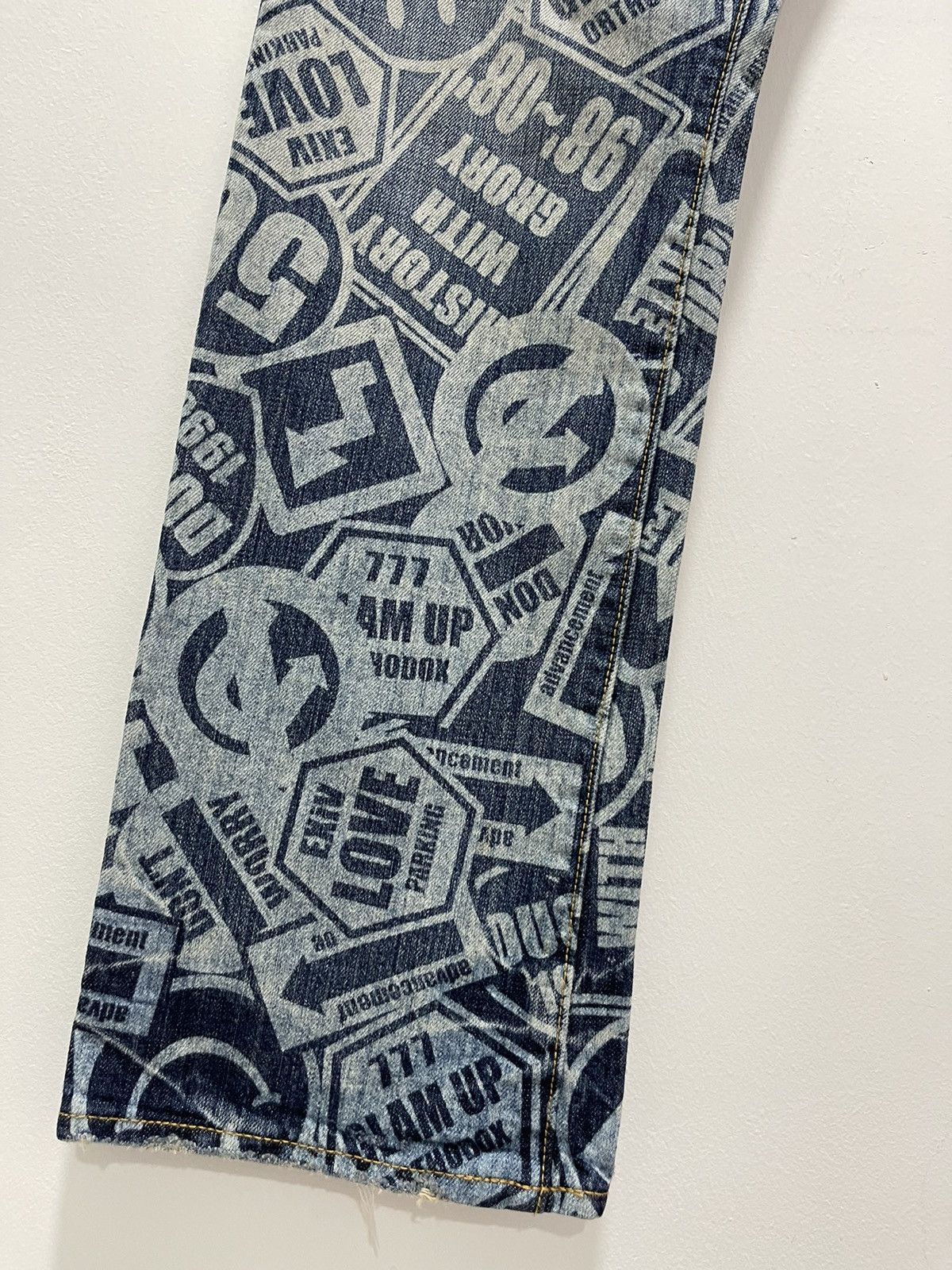 If Six Was Nine × Le Grande Bleu (L.G.B.) × Vintage CO&LU SMILE PRINTED DISTRESSED JEANS LIKE HISTERIC GLAMOUR Size 25" / US 0 / IT 36 - 10 Thumbnail