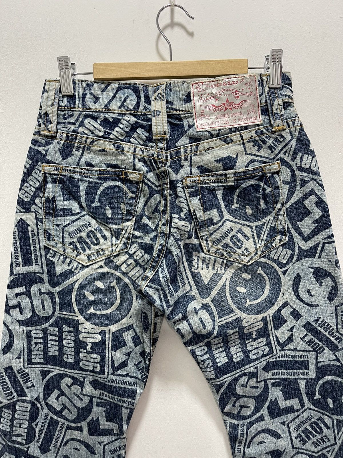 If Six Was Nine × Le Grande Bleu (L.G.B.) × Vintage CO&LU SMILE PRINTED DISTRESSED JEANS LIKE HISTERIC GLAMOUR Size 25" / US 0 / IT 36 - 2 Thumbnail