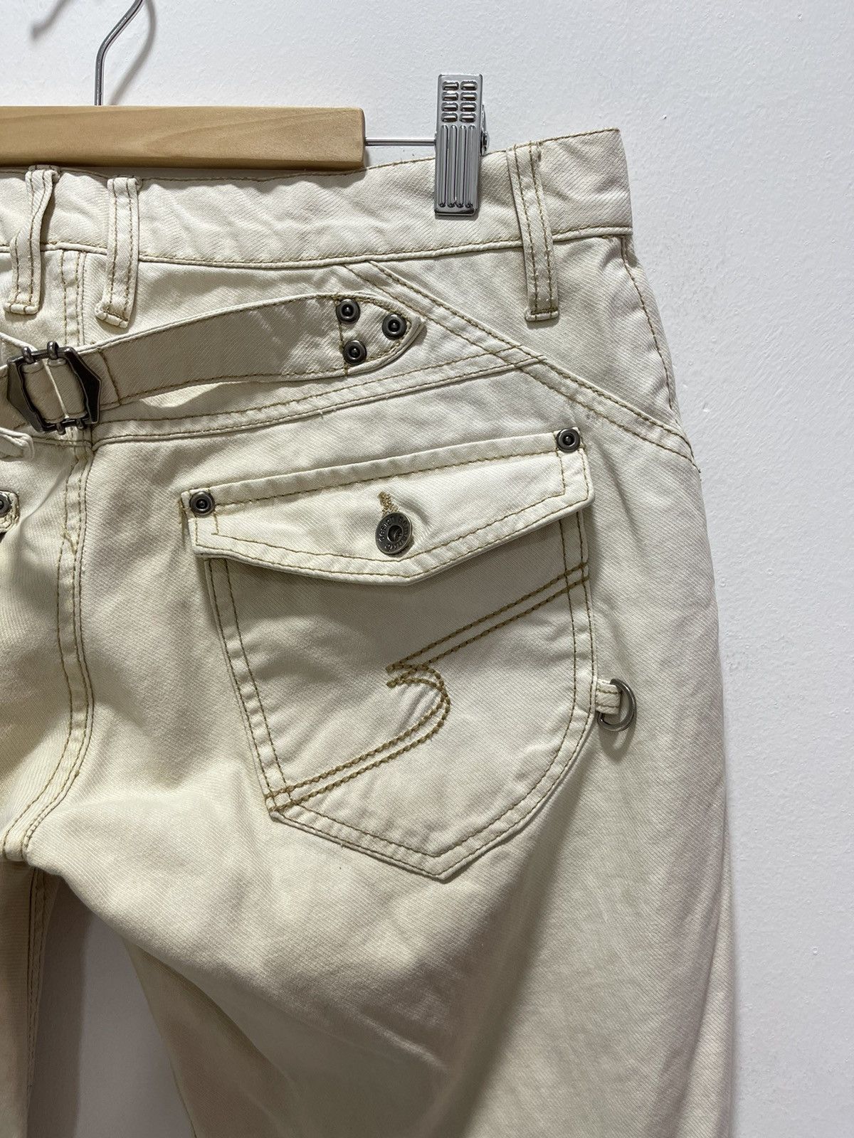 semanticdesign SEMANTIC DESIGN BUCKLE BACK SEDITIONARIES DISTRESSED JEANS Size US 30 / EU 46 - 2 Thumbnail