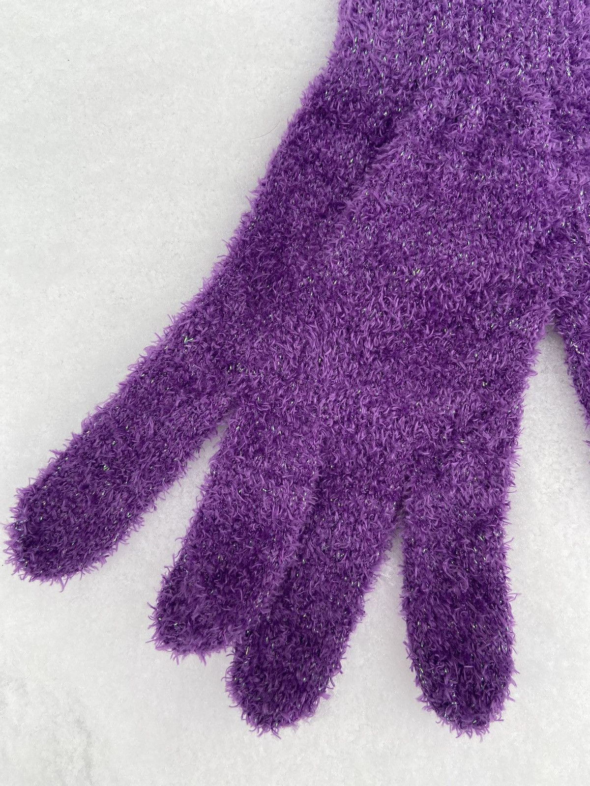 Vintage PURPLE METALLIC FUZZY KNIT GLOVES Size ONE SIZE - 4 Thumbnail