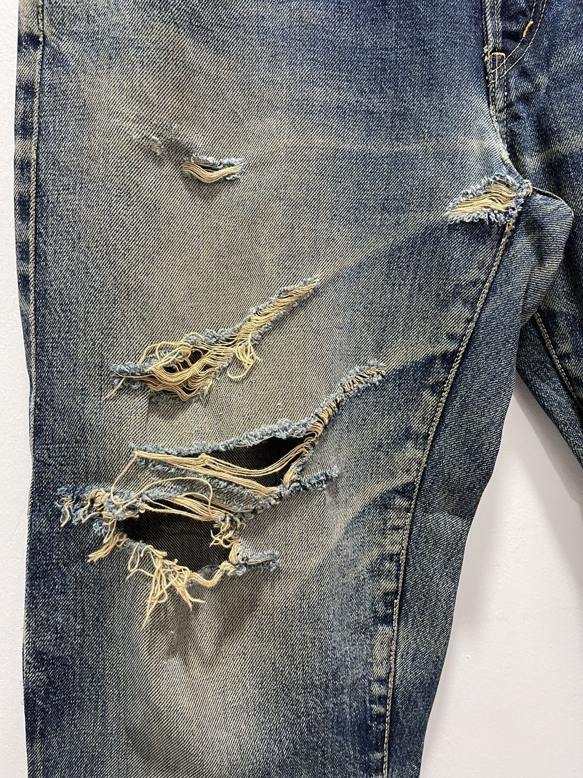 Japanese Brand DISTRESSED JAPANESE HR MARKET SELVEDGE DENIM JEANS Size US 31 - 7 Thumbnail