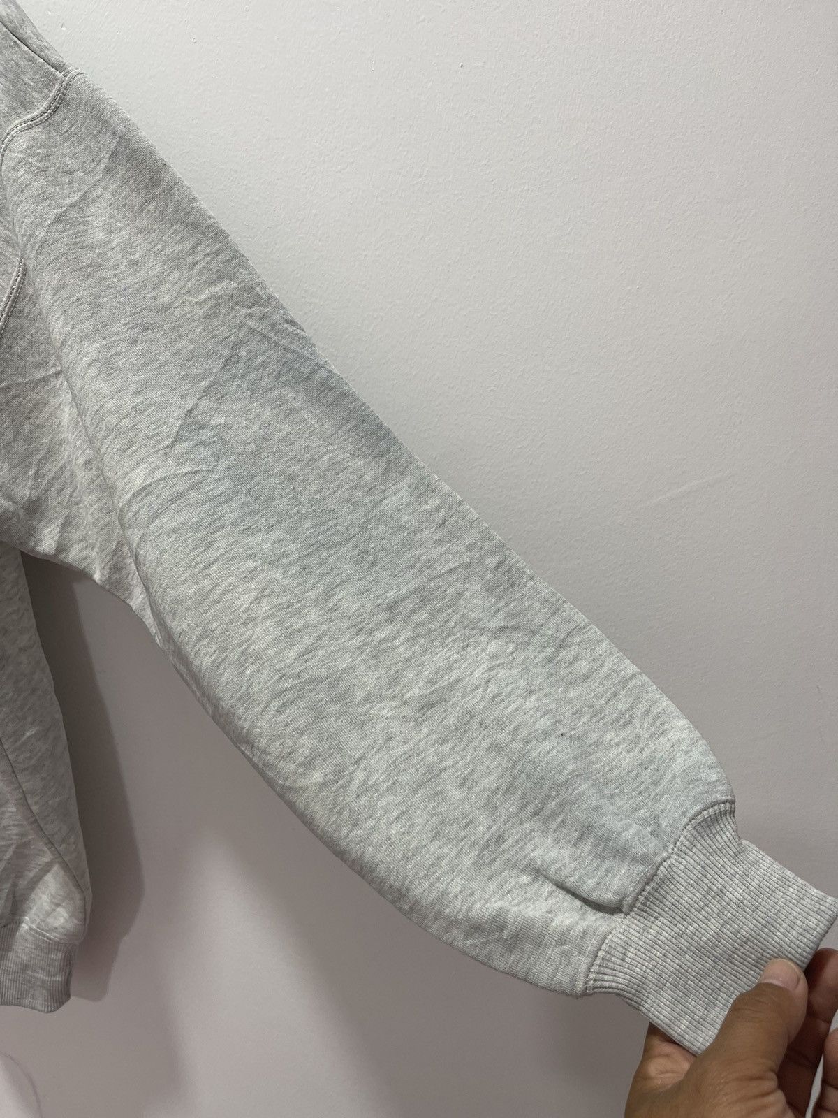 DKNY × Vintage VINTAGE 90s DKNY NYC SPELLOUT DISTRESSED SWEATSHIRT Size US L / EU 52-54 / 3 - 8 Thumbnail