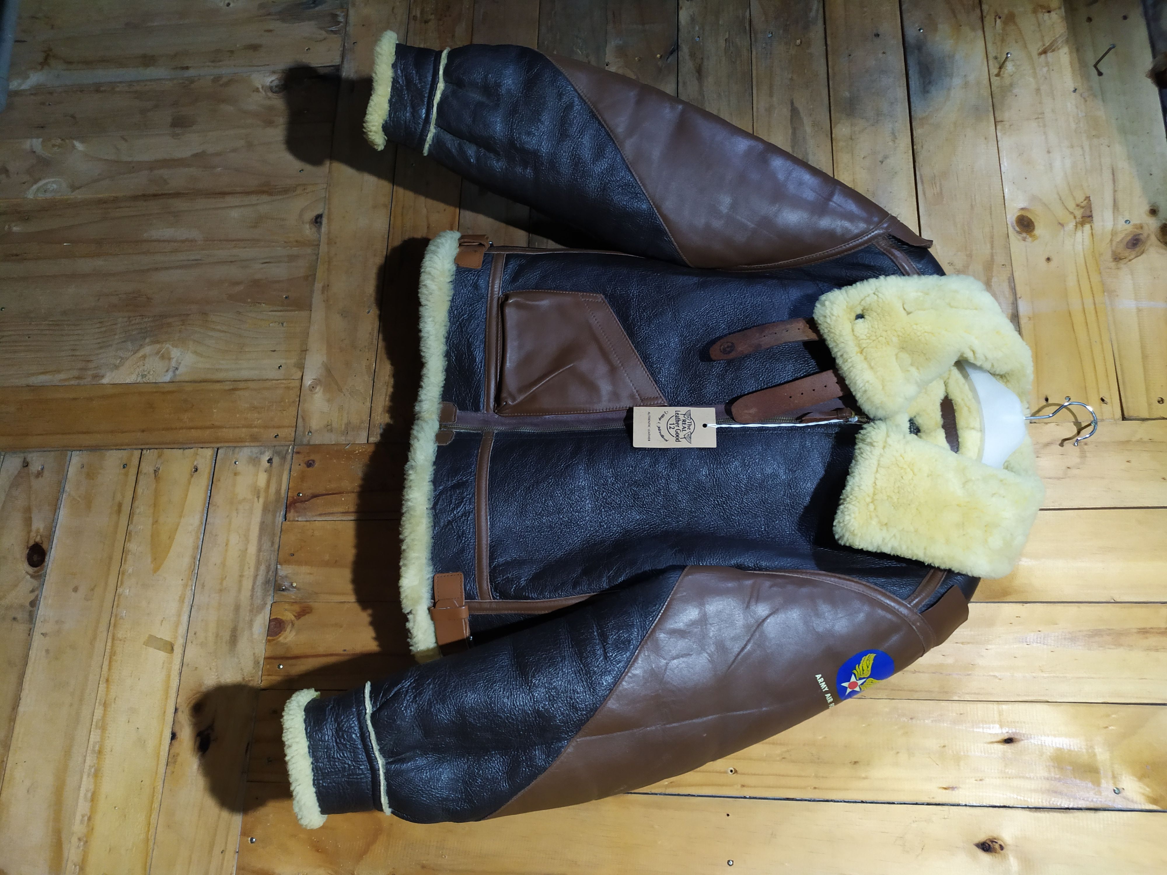 Buzz Rickson's B.RICKSON CLO. CO LEATHER DUO TONE TYPE B3 FLIGHT JACKET Size US M / EU 48-50 / 2 - 10 Thumbnail